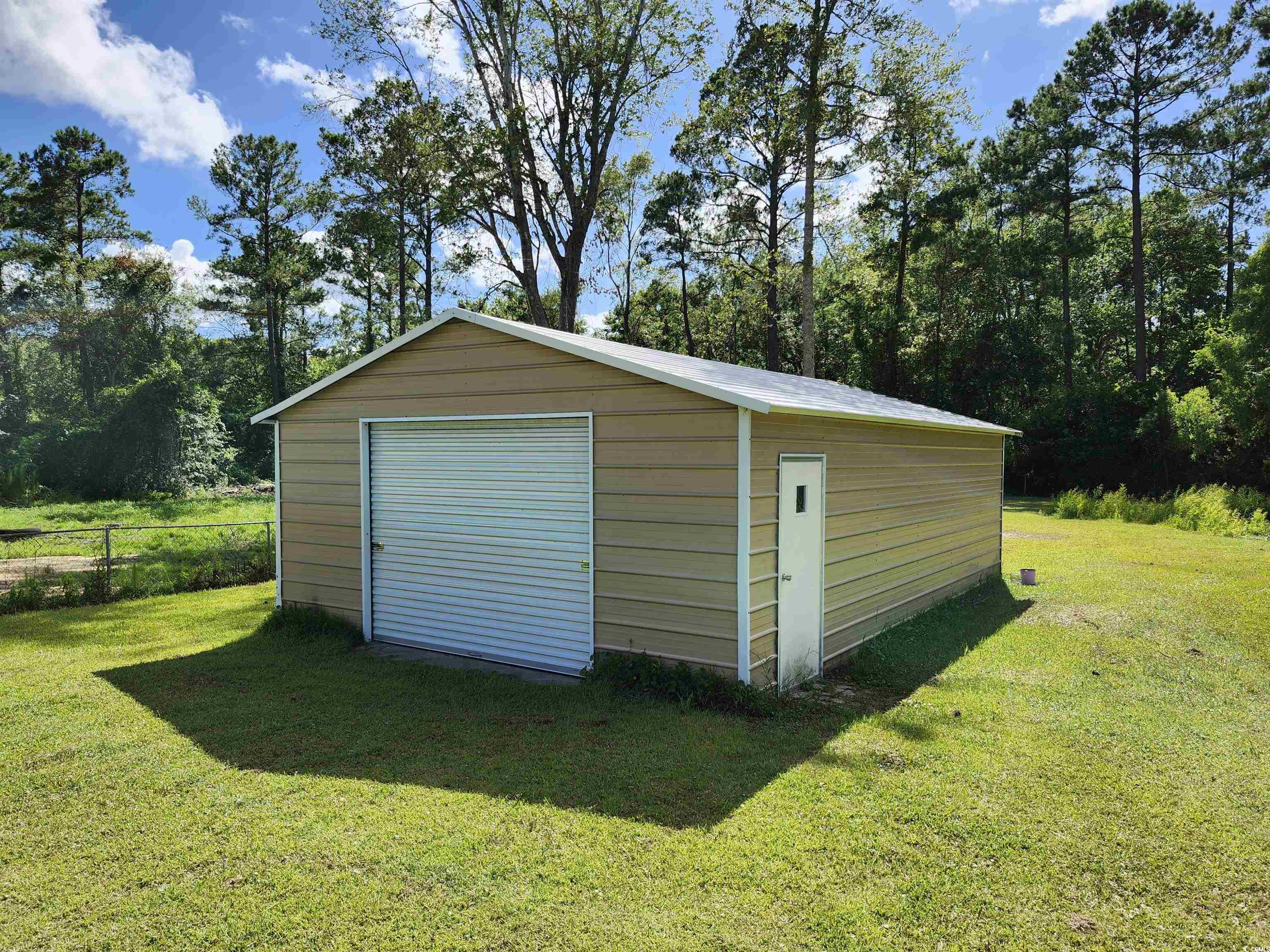 6034 Woodhurst Dr. Property Photo 17