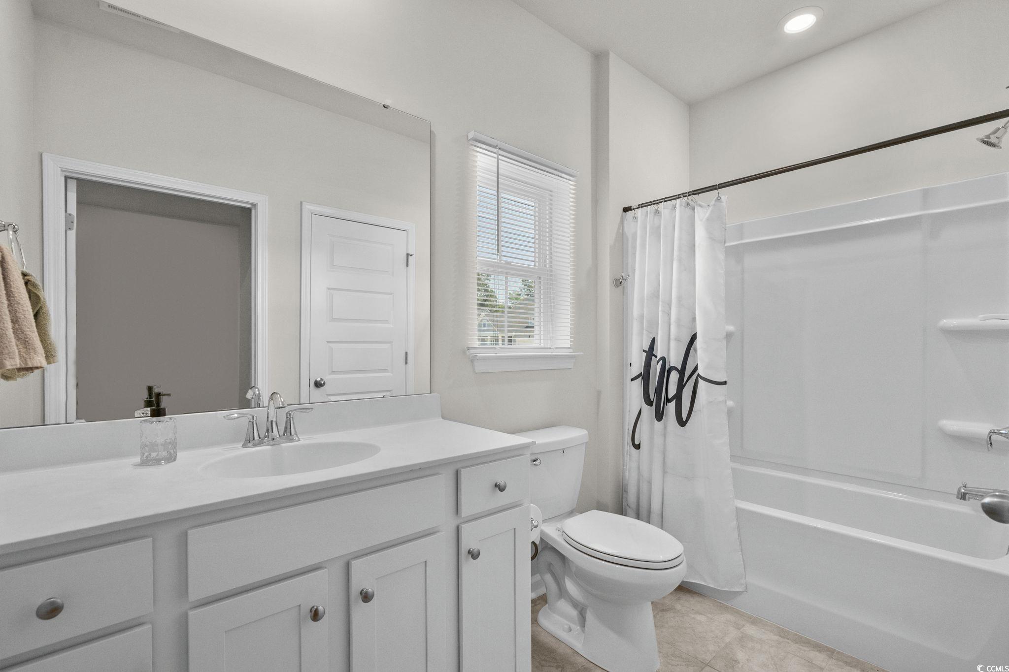 4148 Da Vinci Dr. Property Photo 25