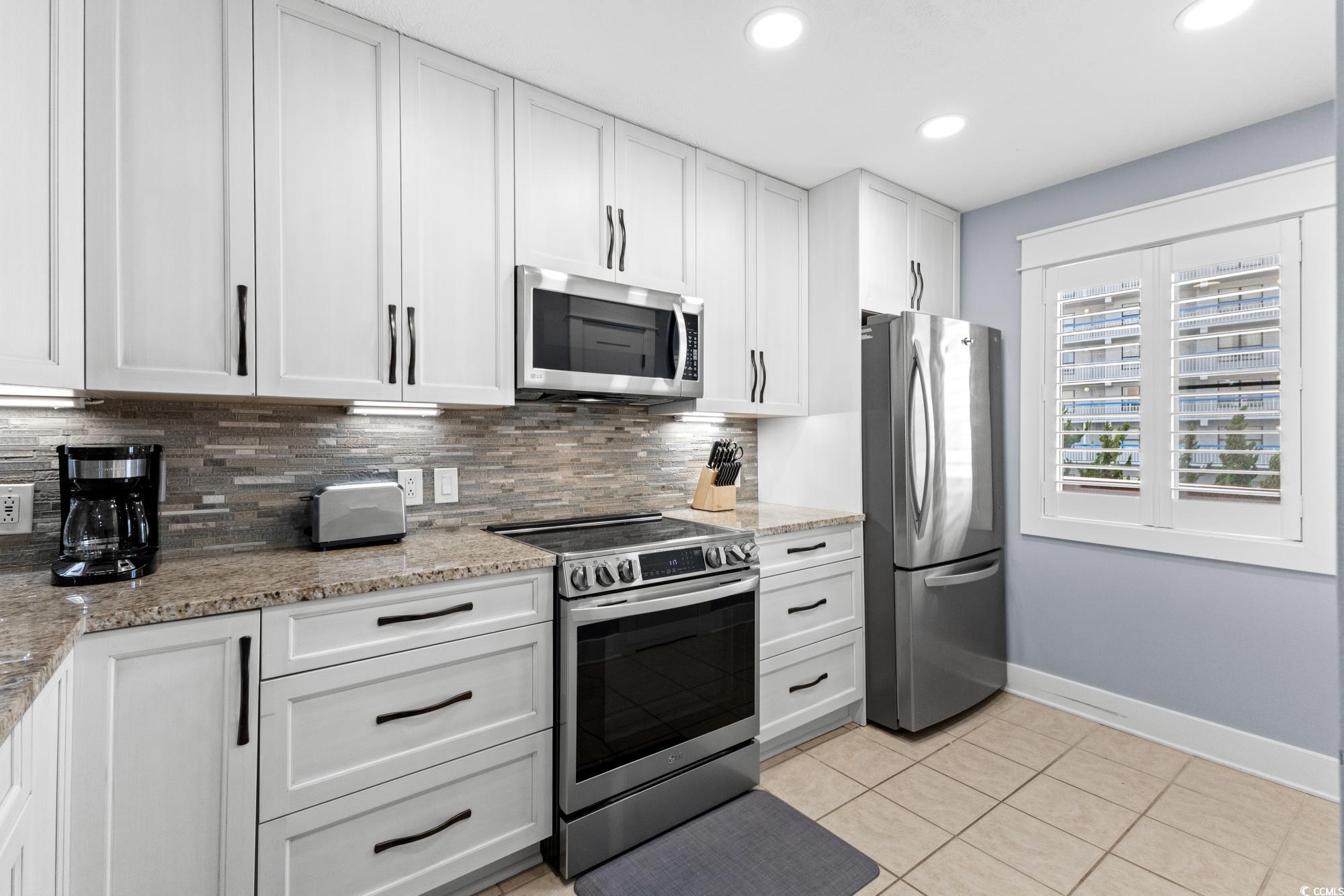 5515 N Ocean Blvd. N Property Photo 12