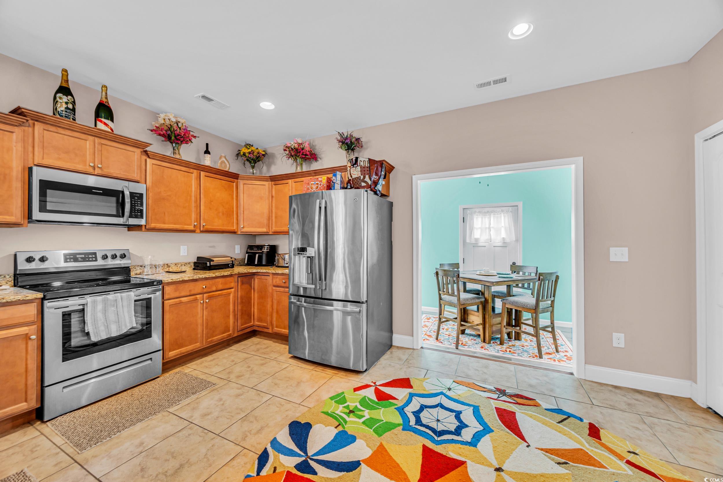 1001 Dinger Ct. Property Photo 13