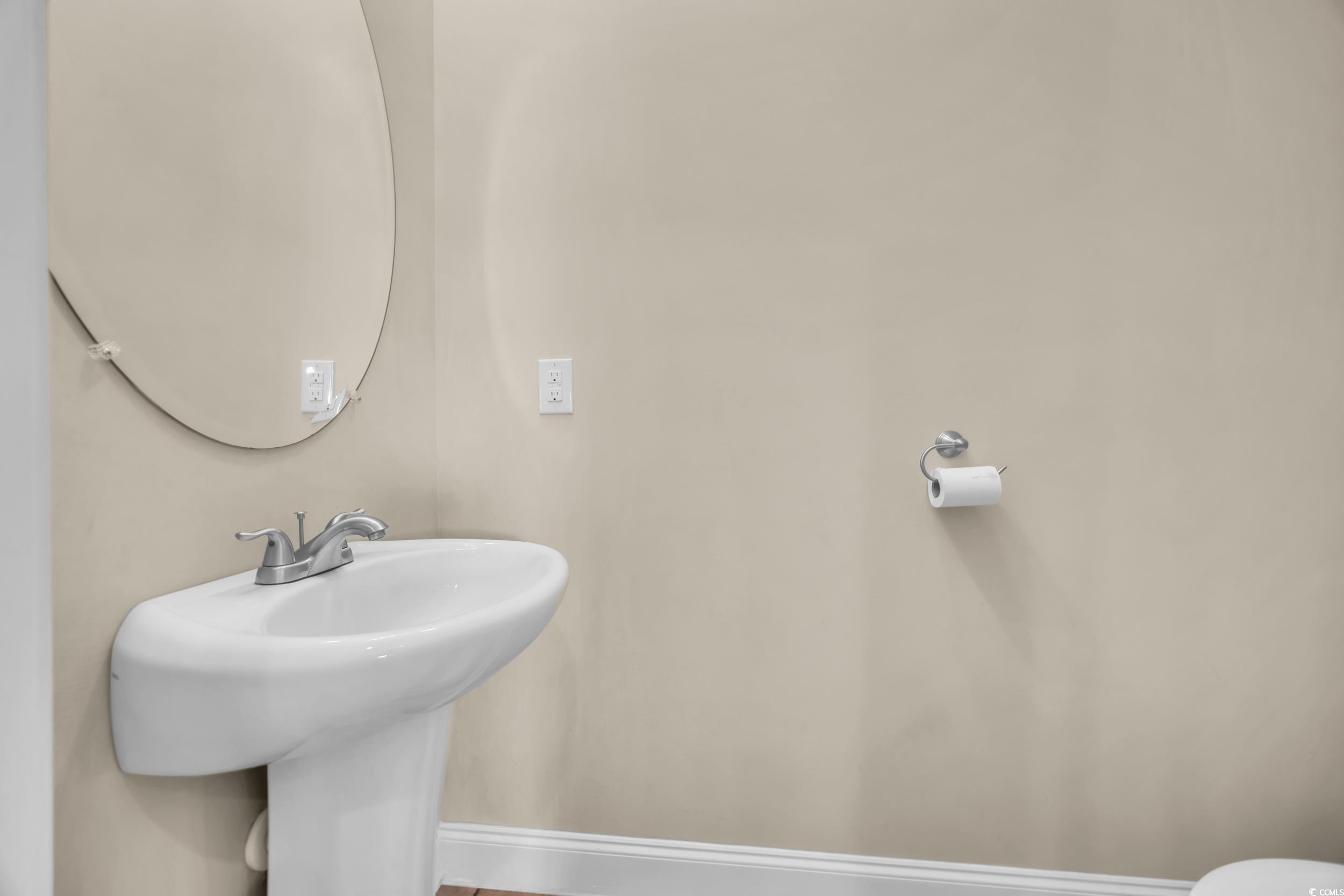 1001 Dinger Ct. Property Photo 26