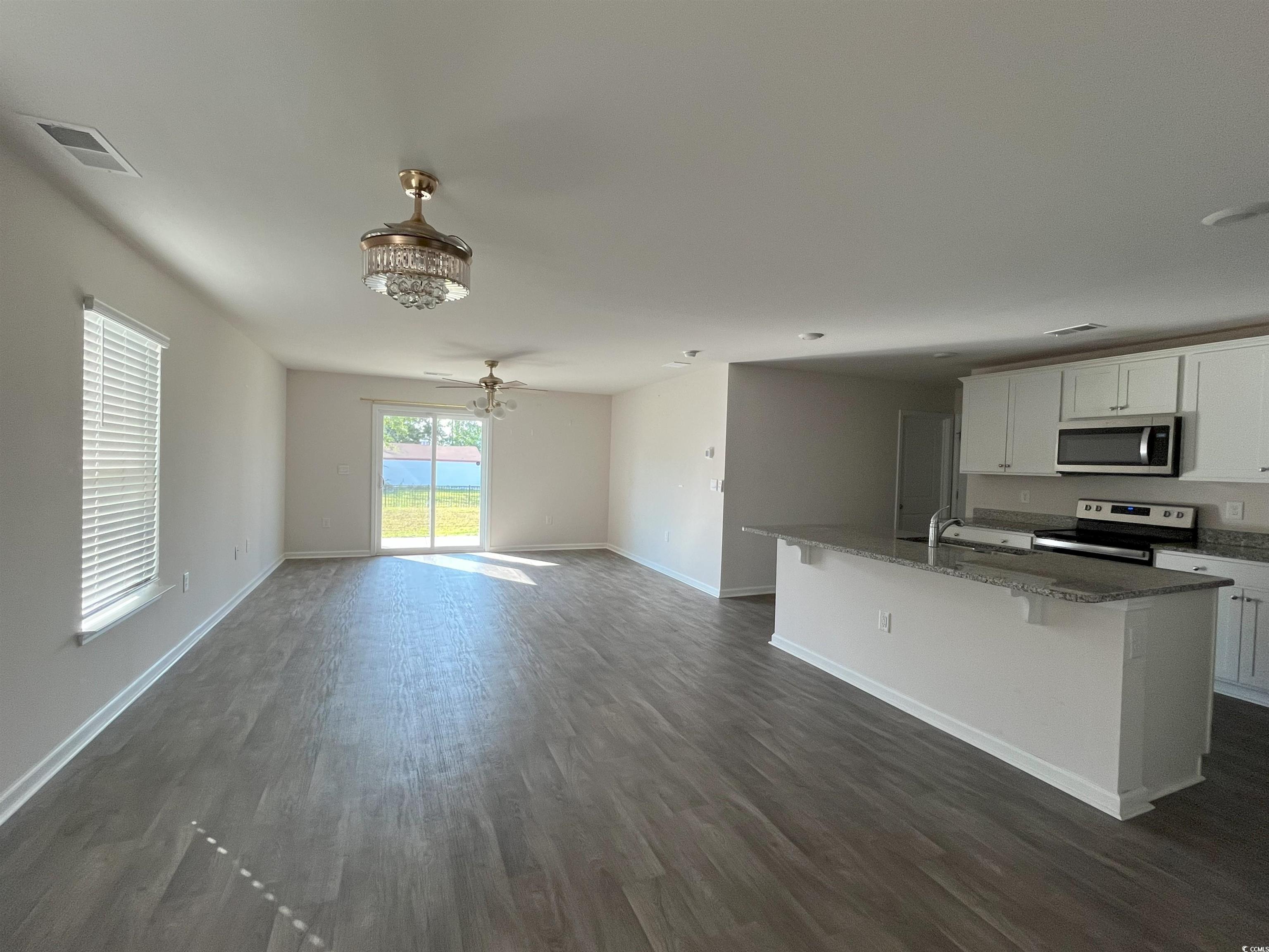6619 Colonial Dr. Property Photo 6