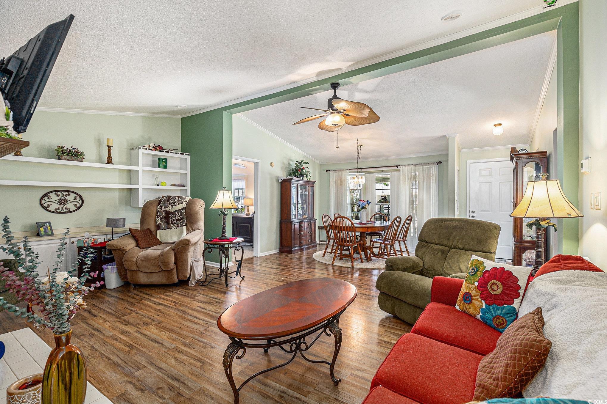1692 Perry Circle Property Photo 8