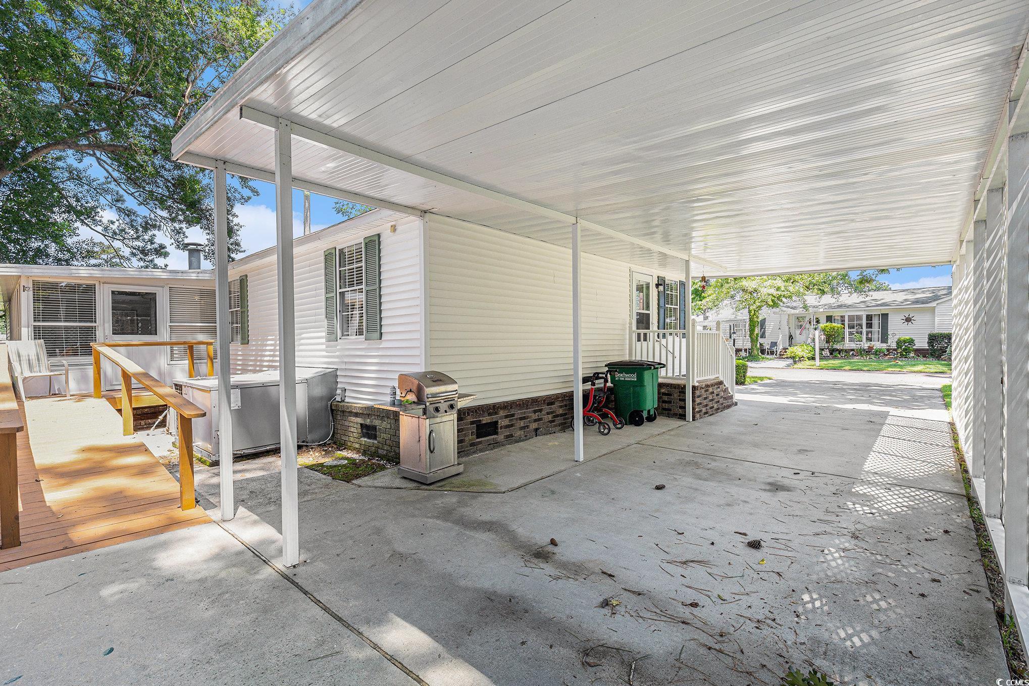 1692 Perry Circle Property Photo 32