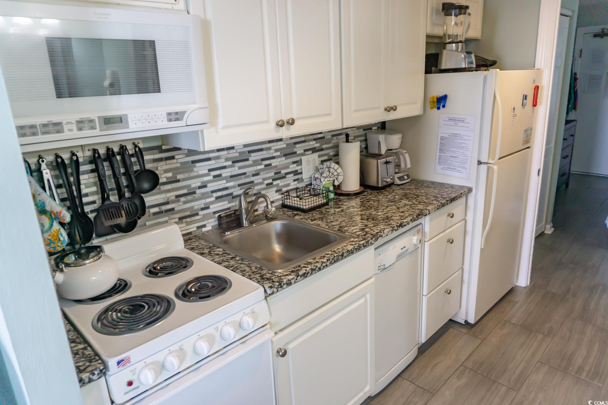 2001 S Ocean Blvd. S Property Photo 19