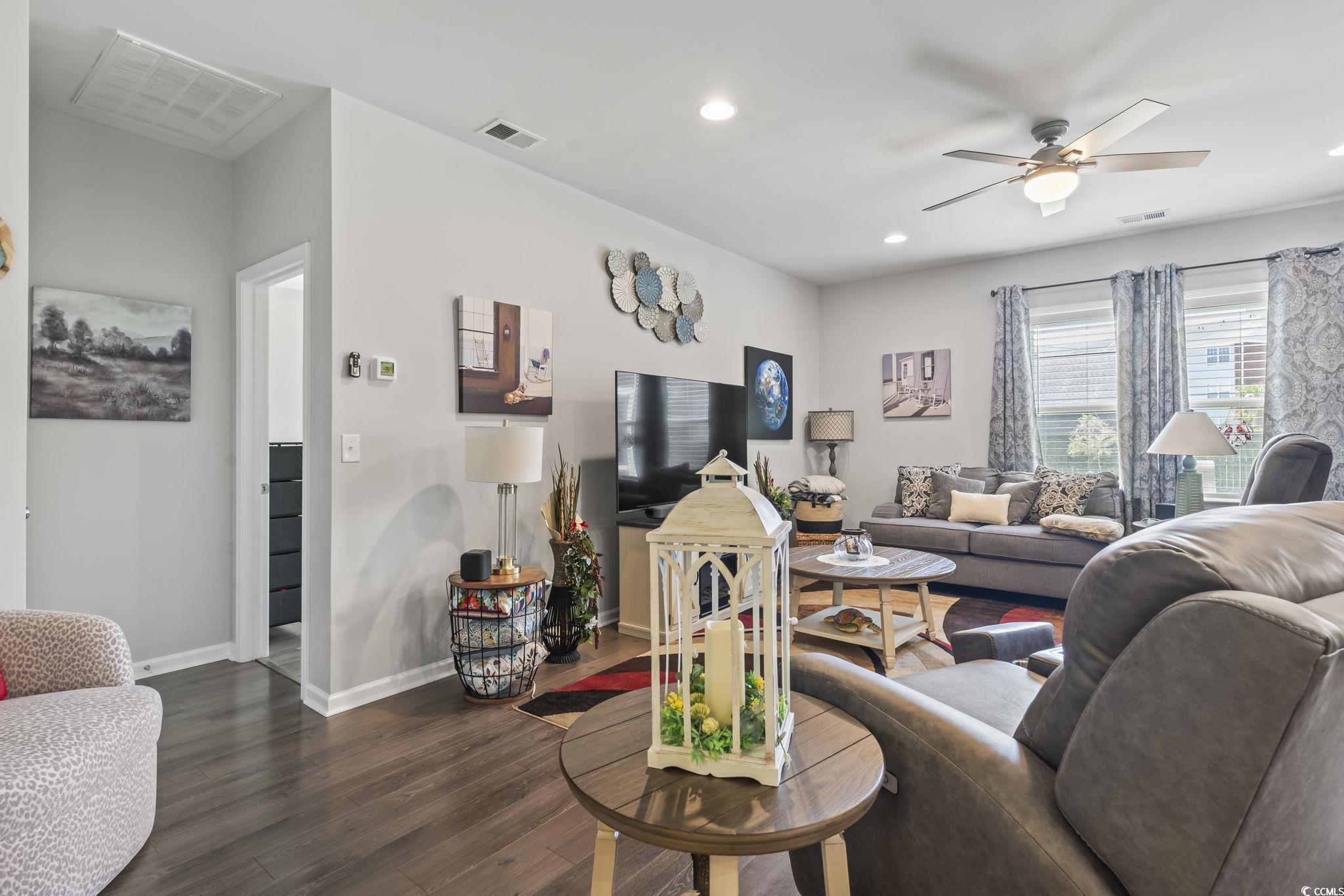 4136 Alvina Way Property Photo 15