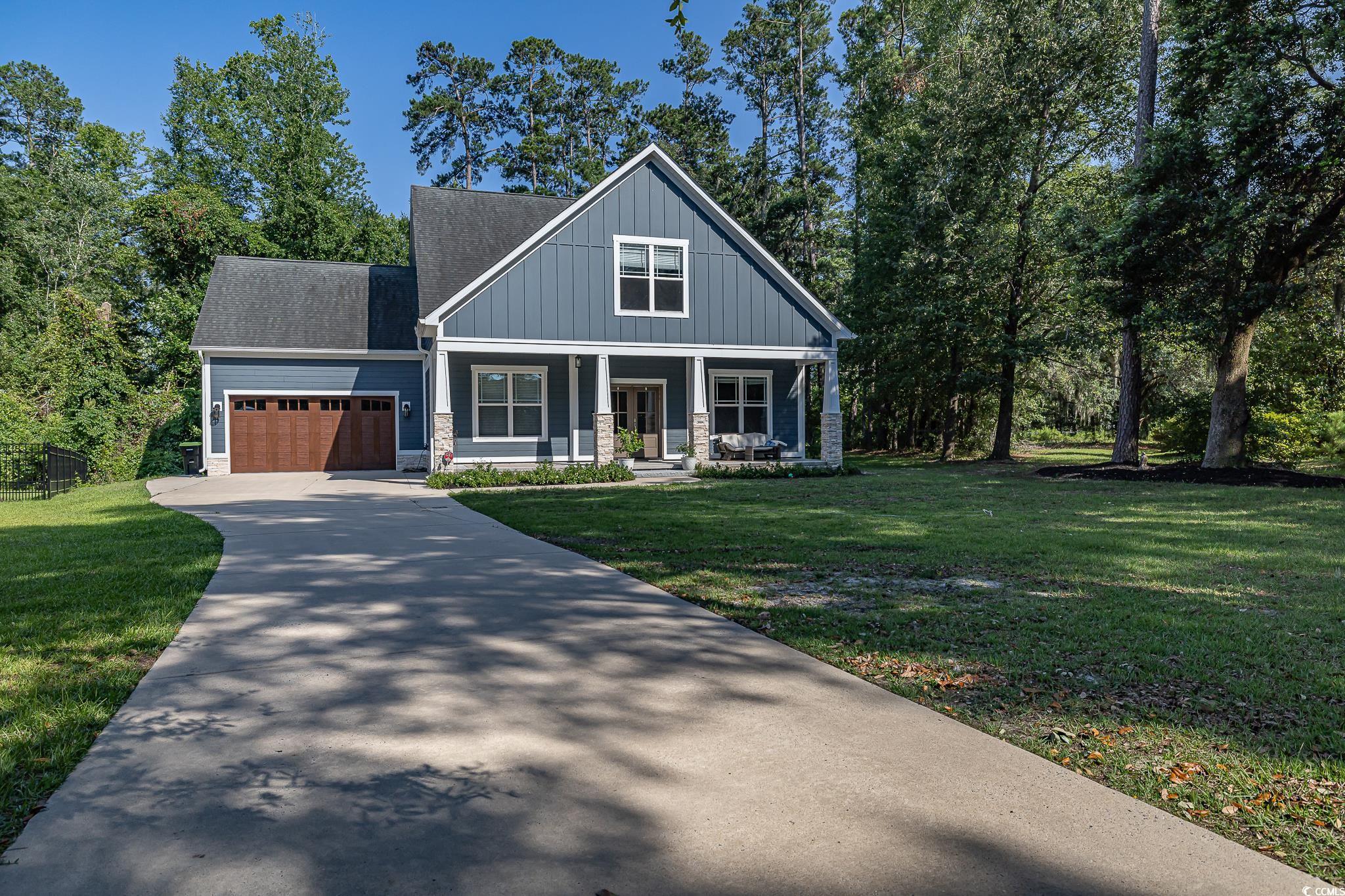 520 Oak Pond Ct. Property Photo 1