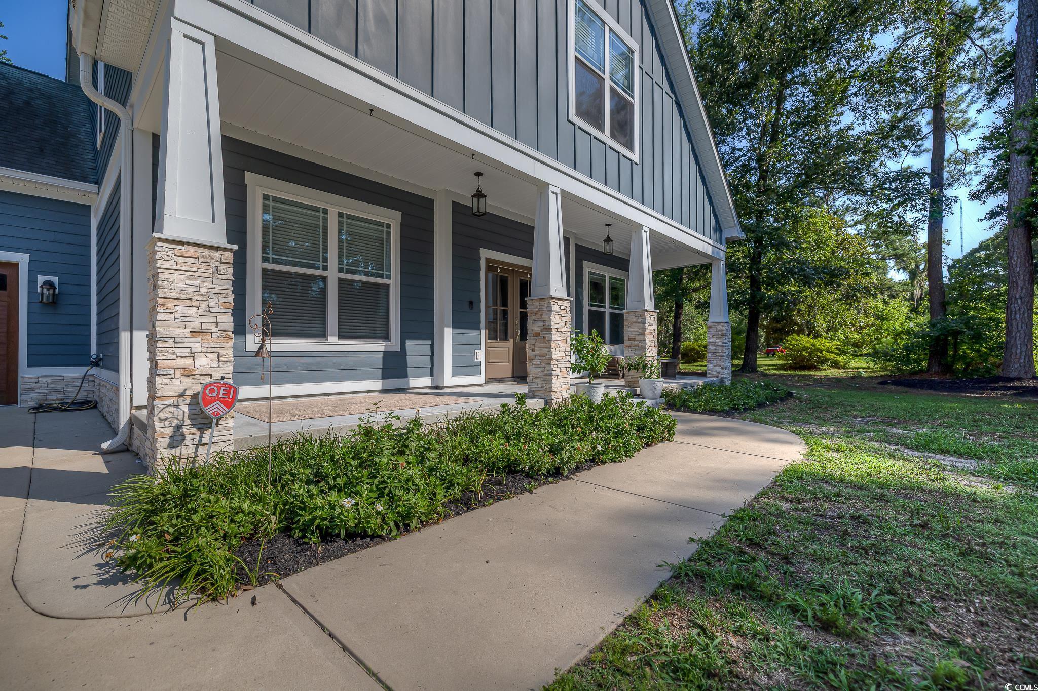 520 Oak Pond Ct. Property Photo 4