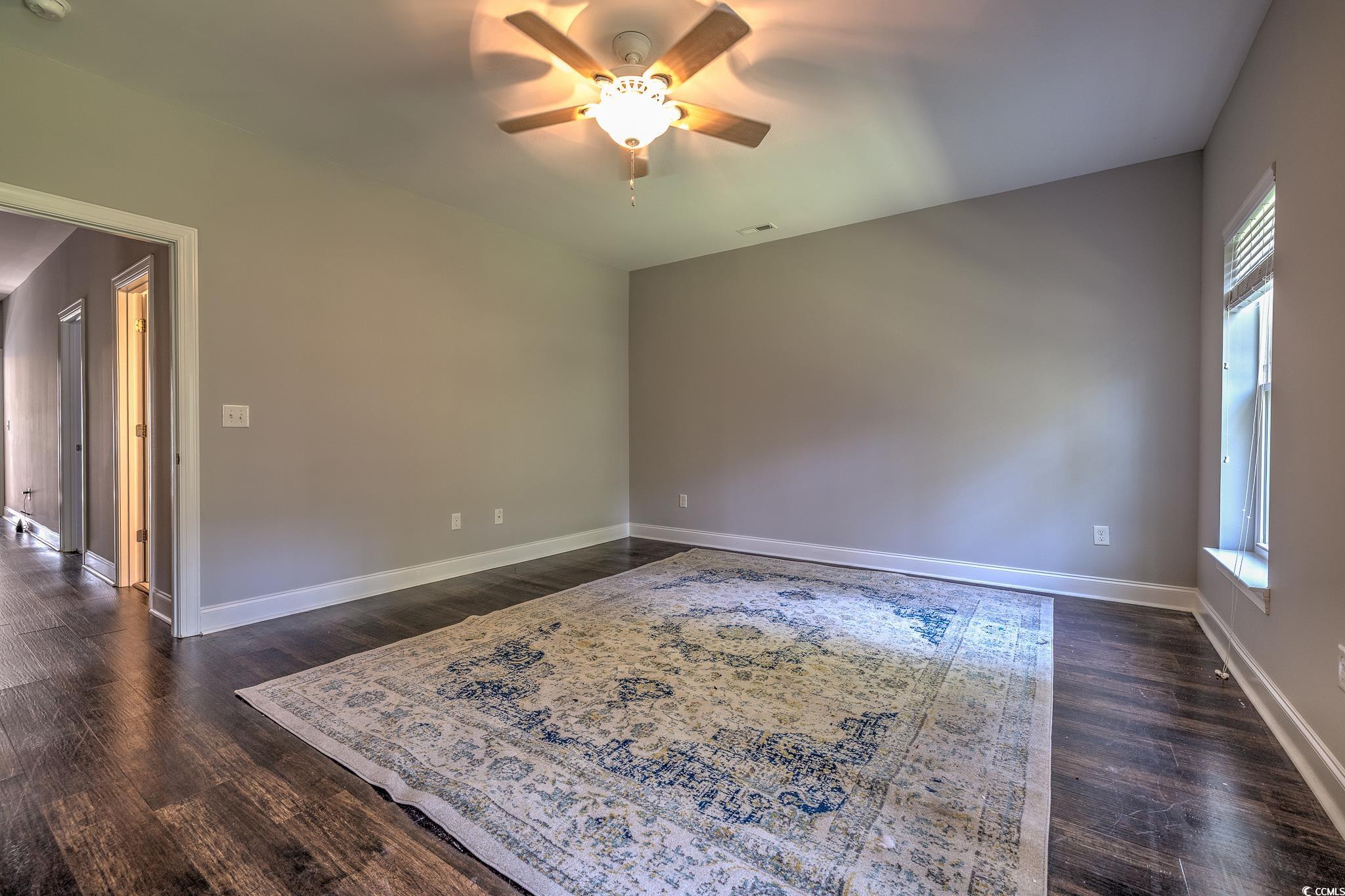 520 Oak Pond Ct. Property Photo 14