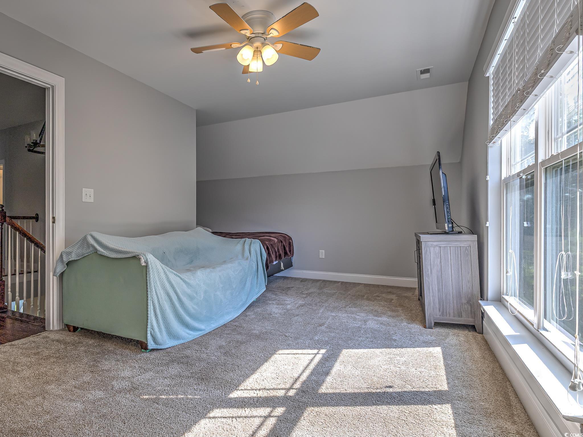 520 Oak Pond Ct. Property Photo 16