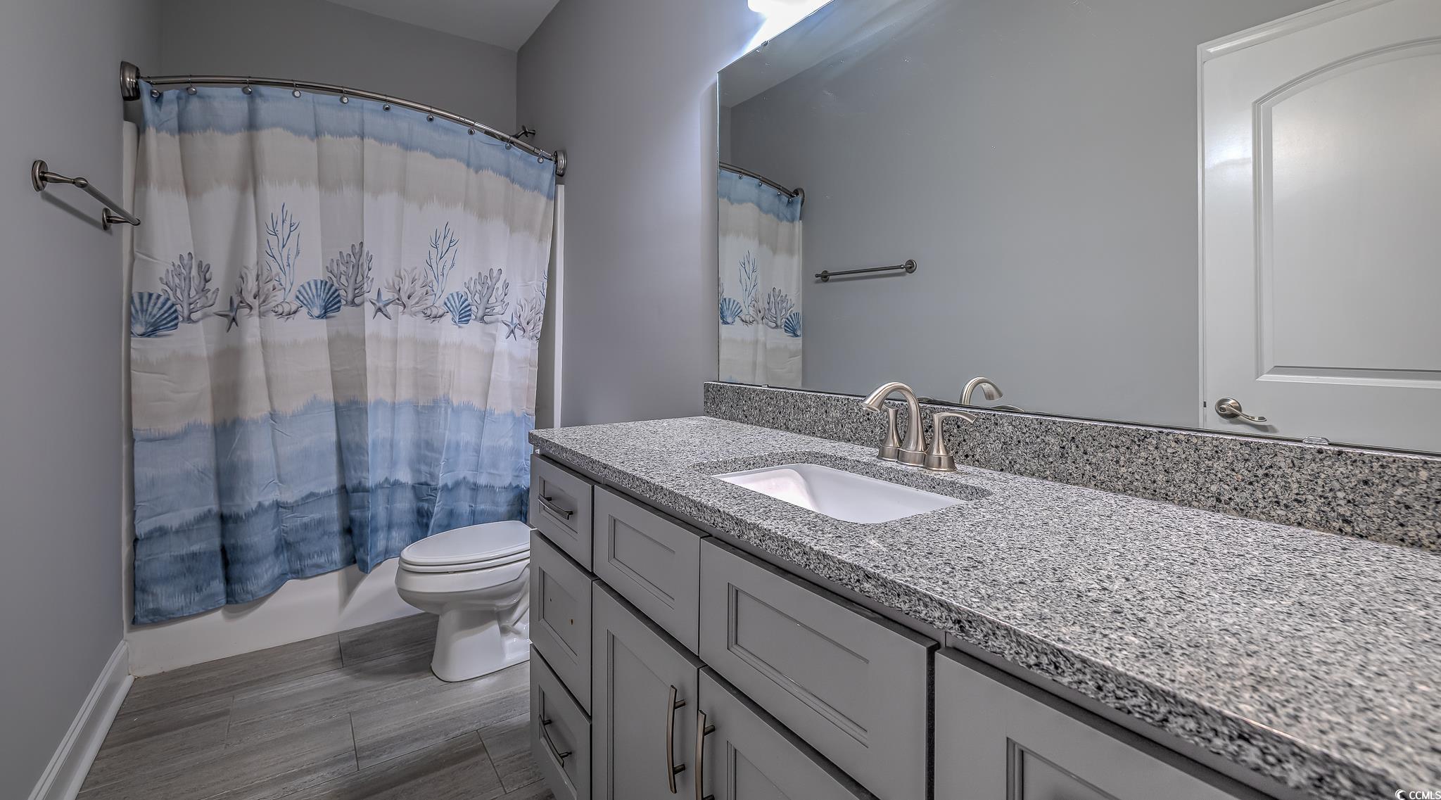 520 Oak Pond Ct. Property Photo 17