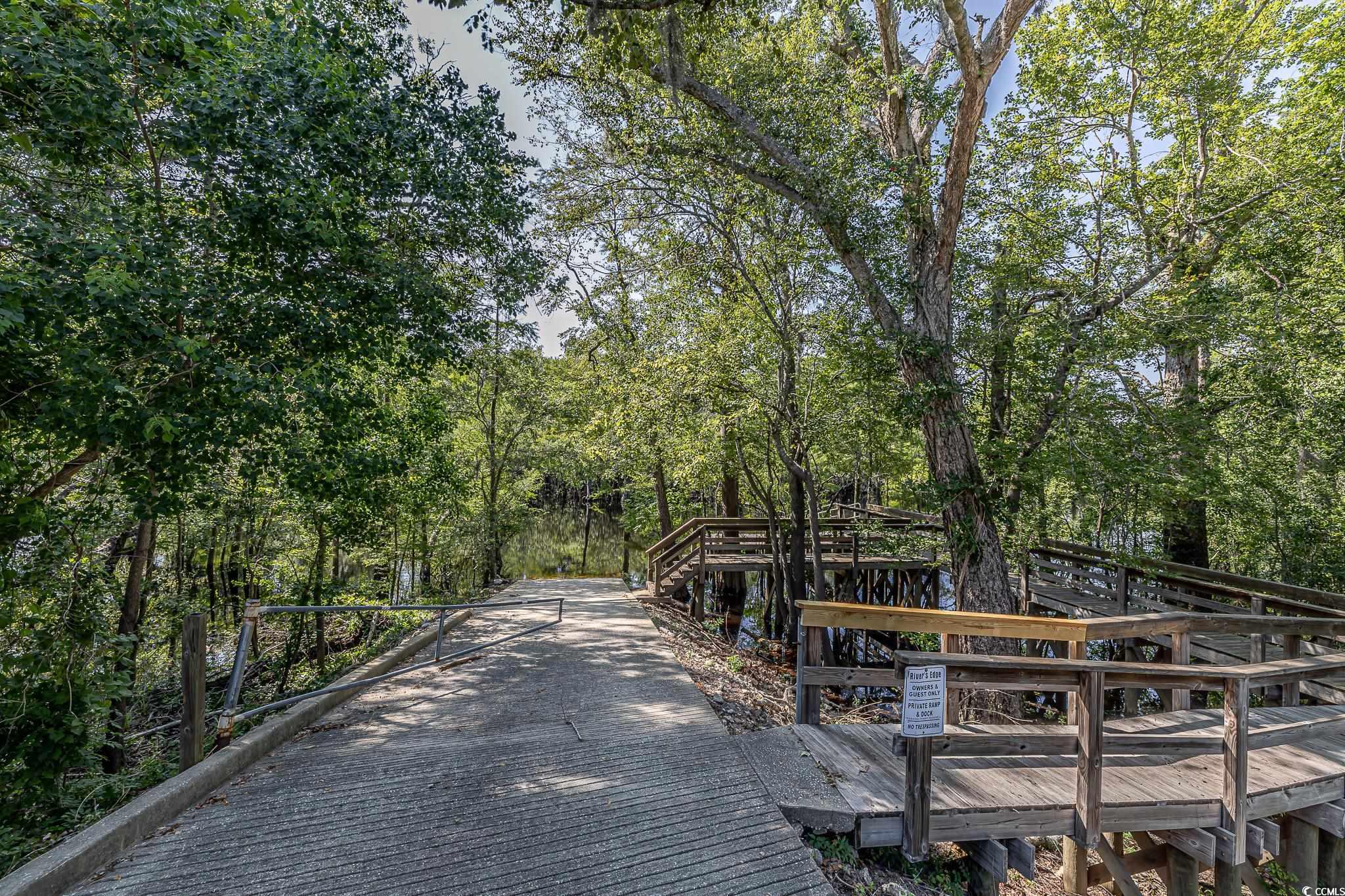 520 Oak Pond Ct. Property Photo 23