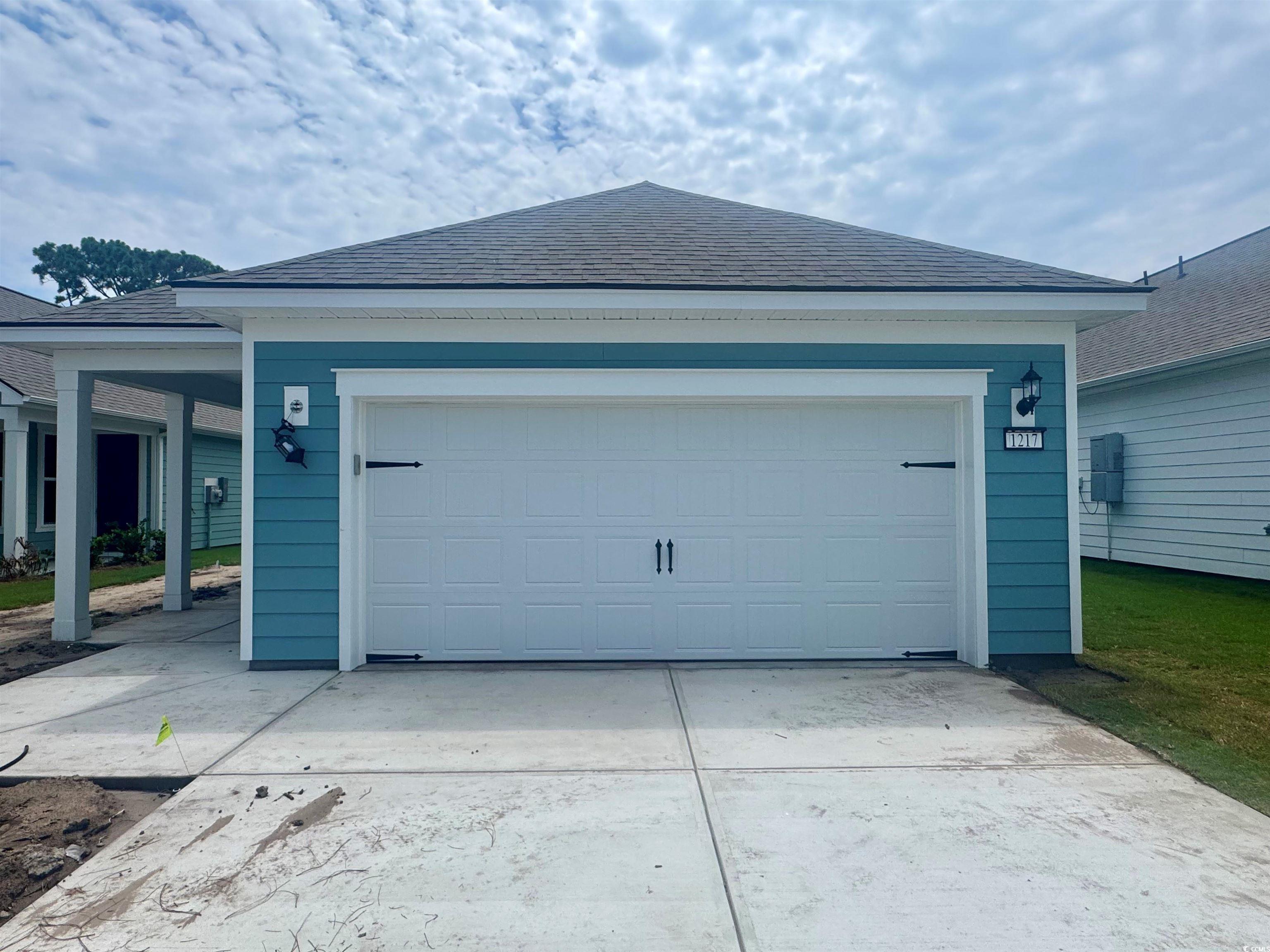 1217 Lady Bird Way Property Photo 1