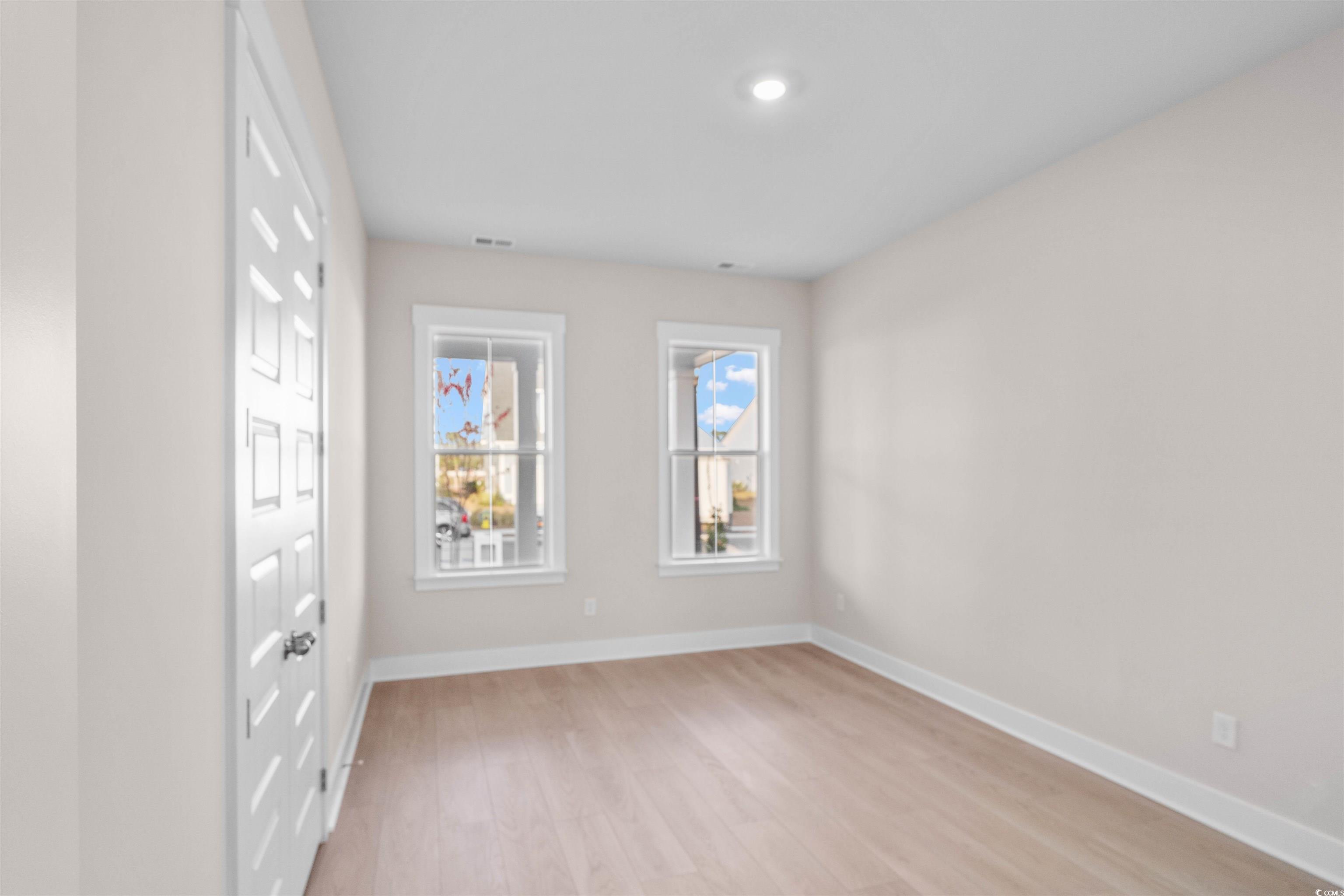 219 Atlantic Breeze St. Property Photo 7