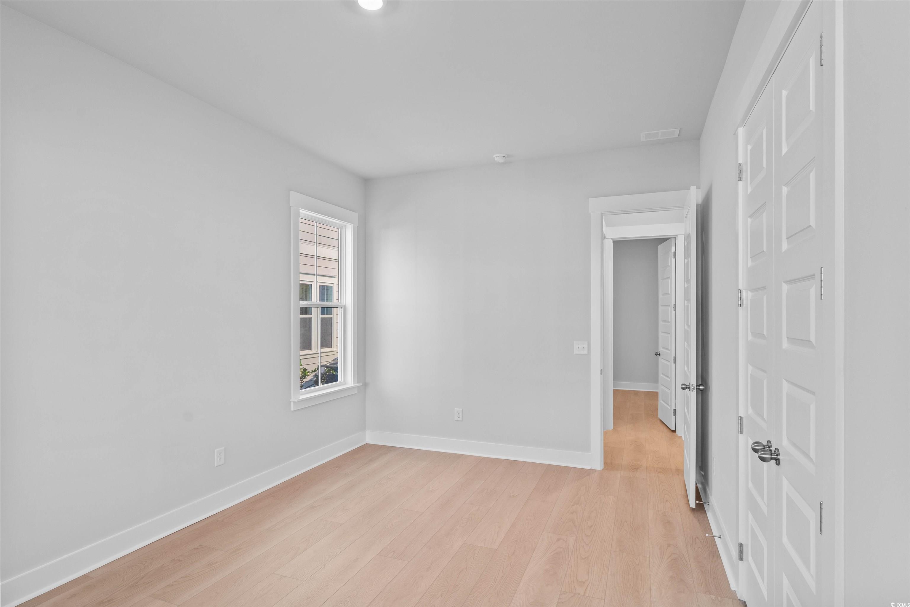 219 Atlantic Breeze St. Property Photo 8