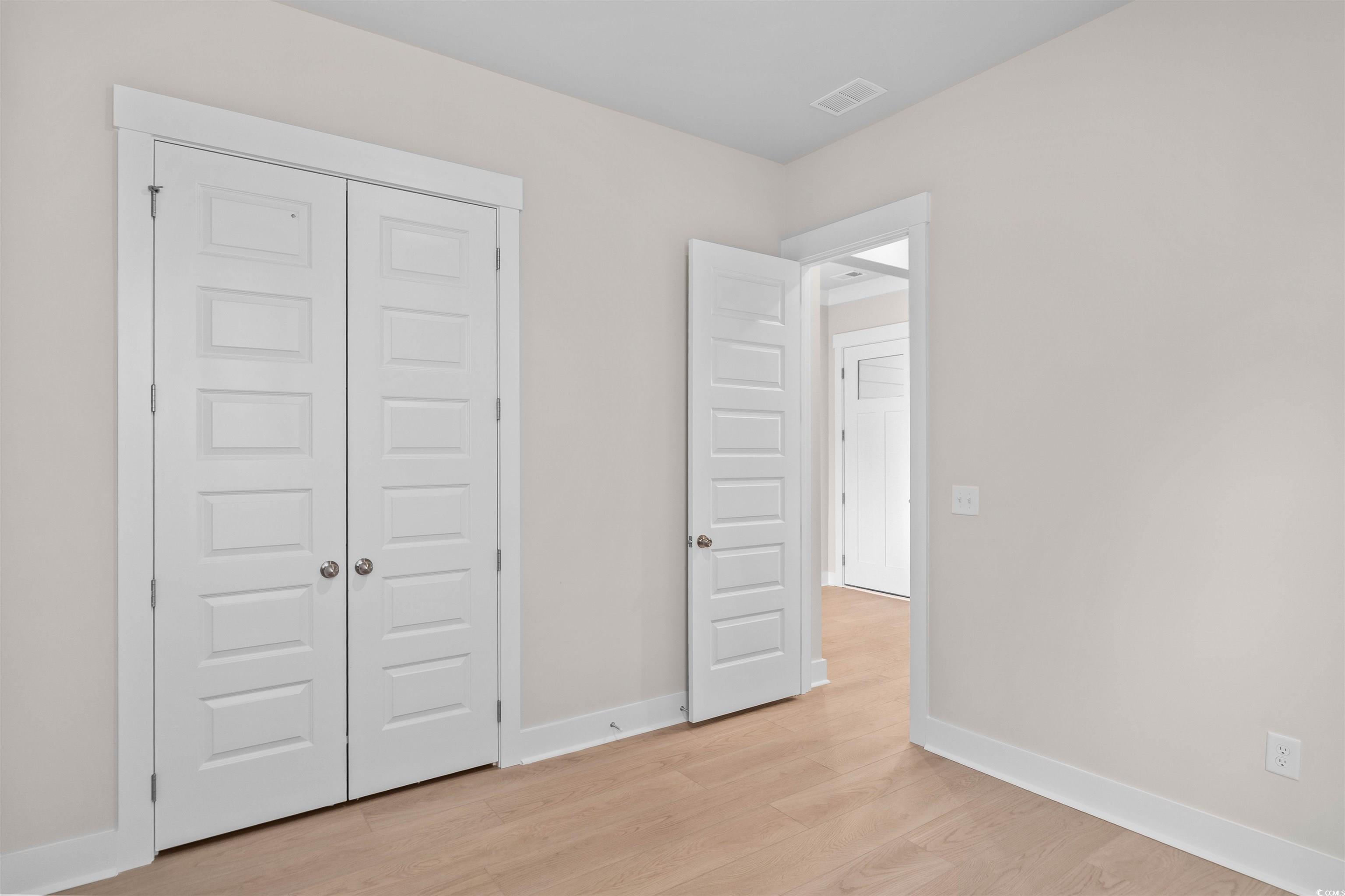 219 Atlantic Breeze St. Property Photo 9