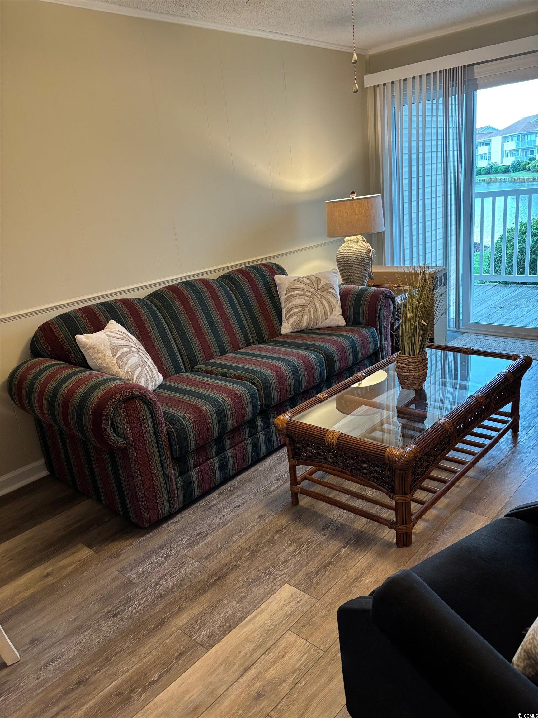 1919 Spring St. Property Photo 4