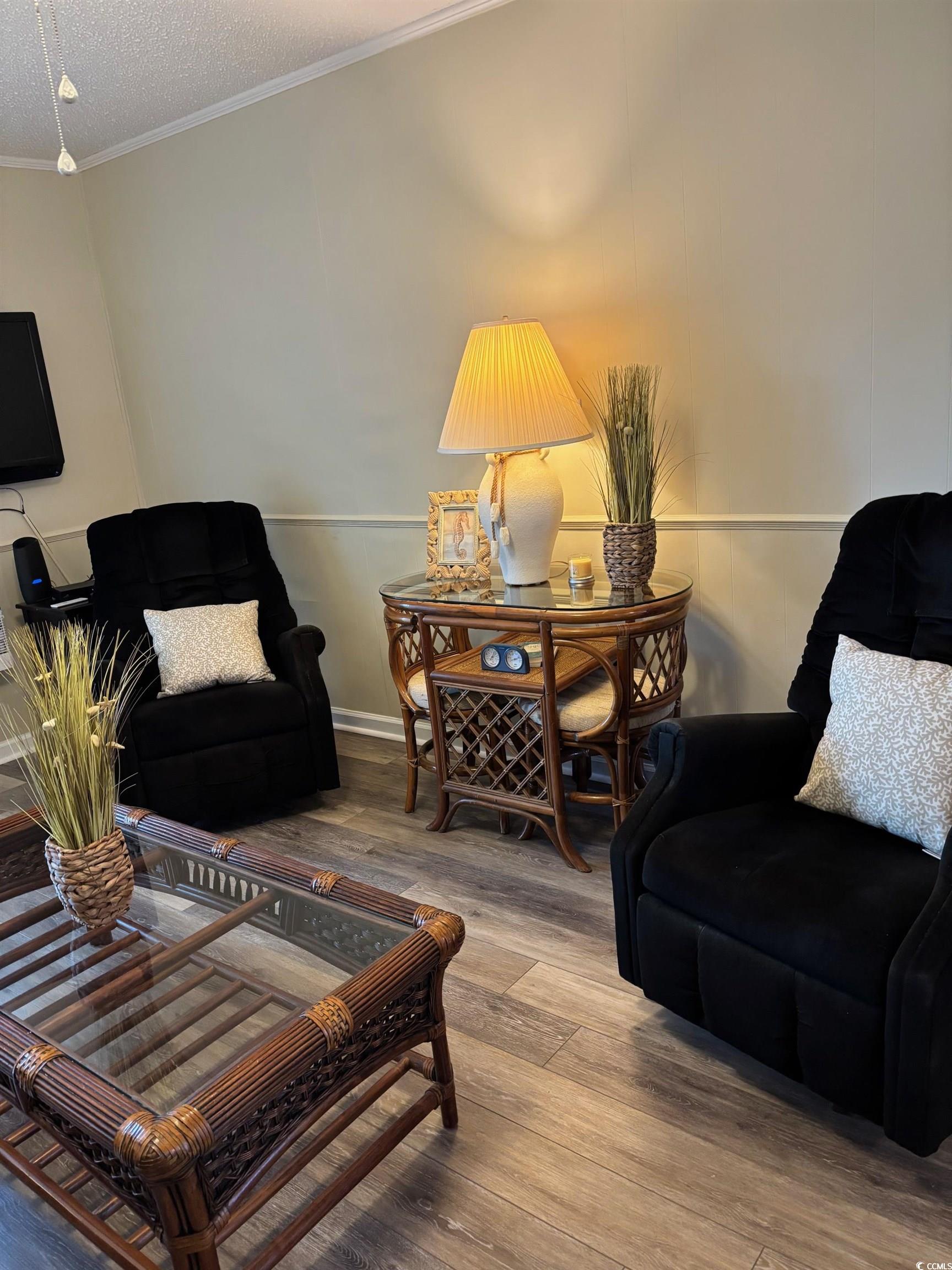 1919 Spring St. Property Photo 6