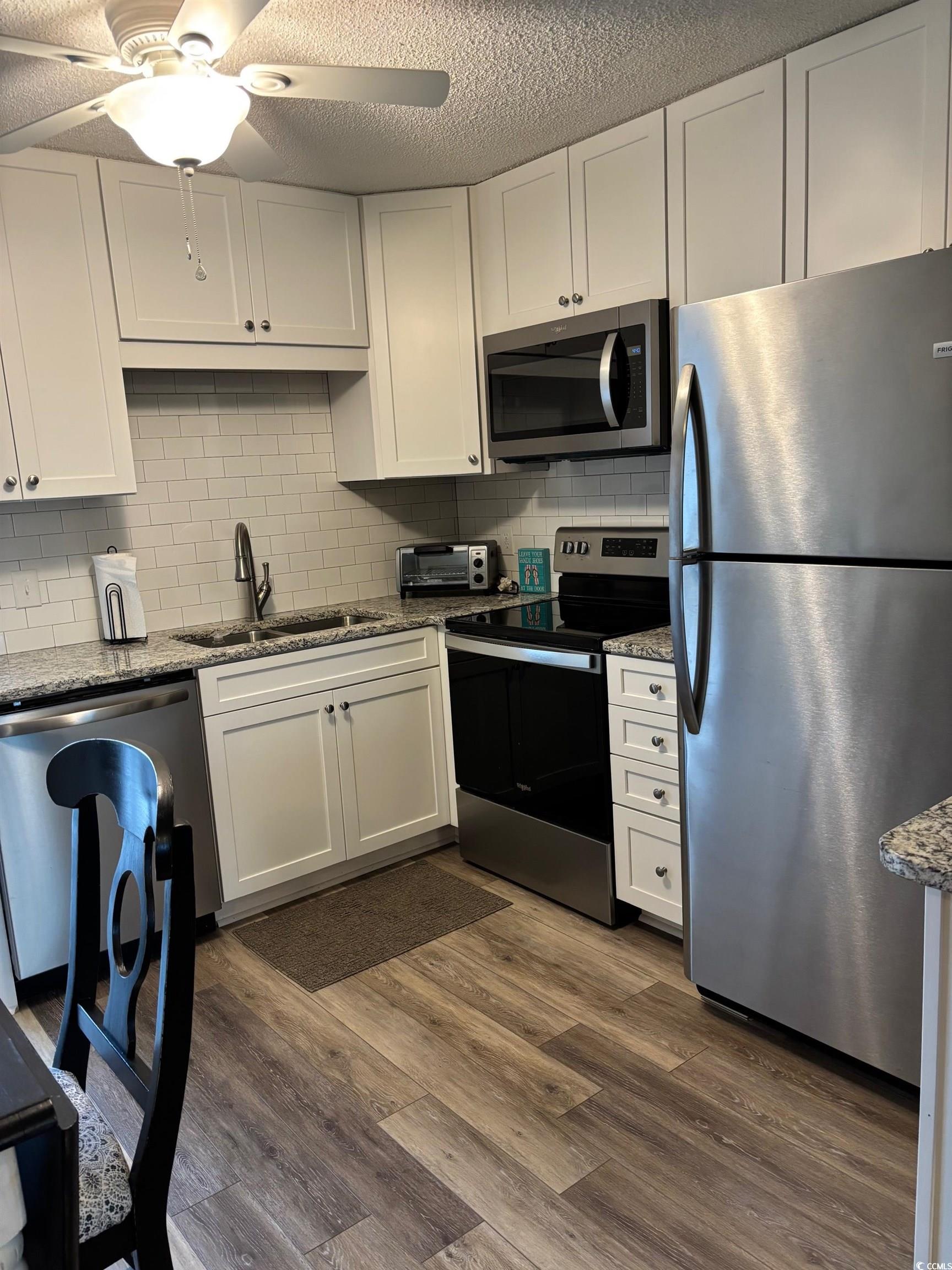 1919 Spring St. Property Photo 10