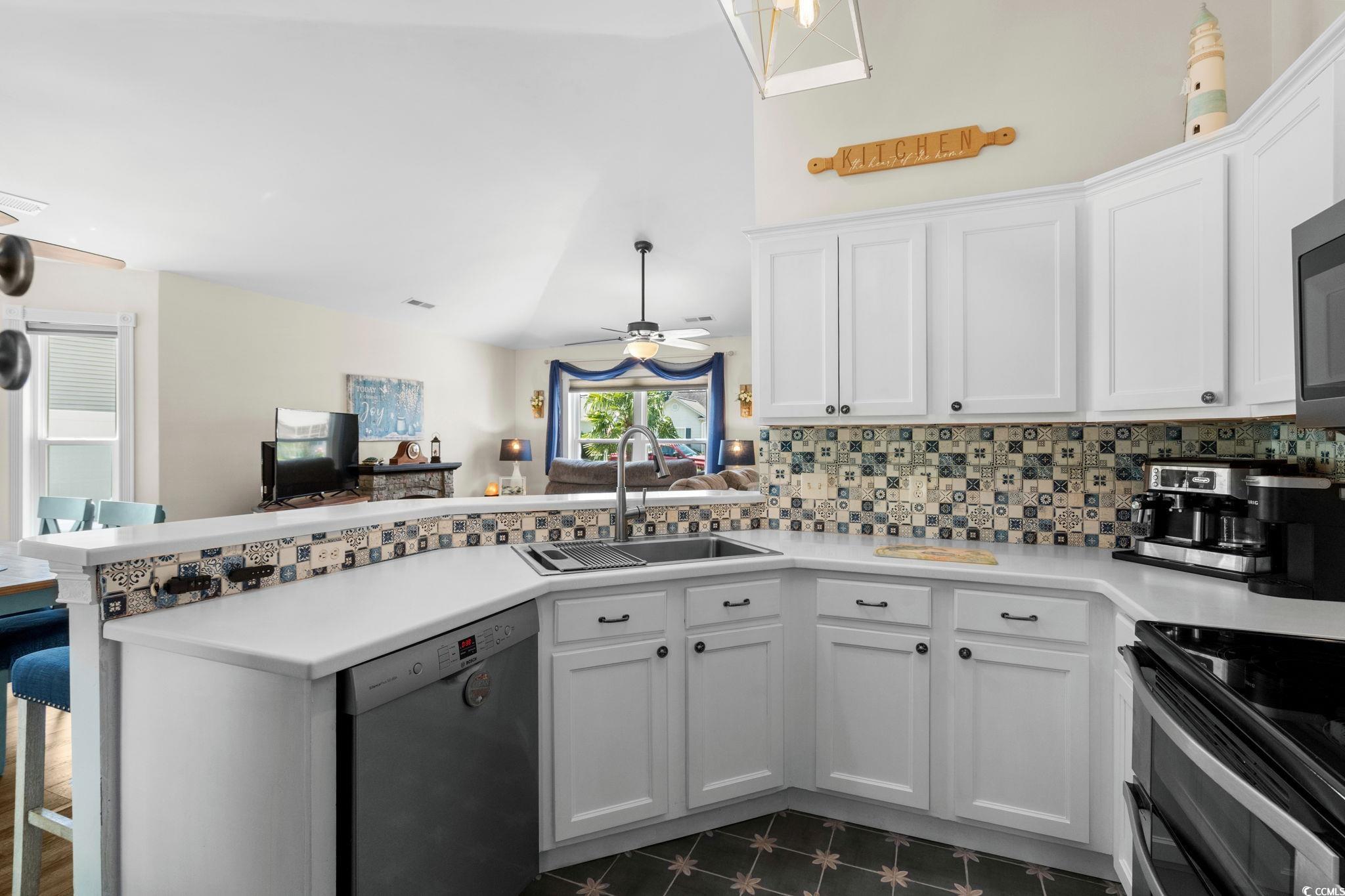 1644 Langley Dr. Property Photo 14
