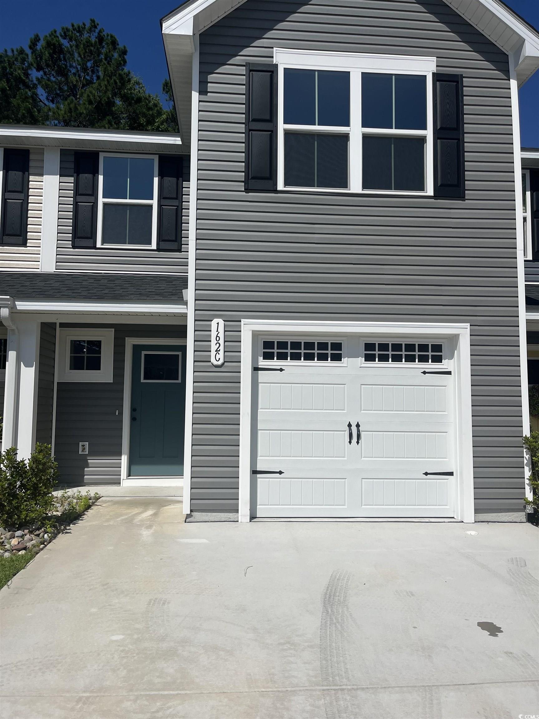 162 Villa Grande St. Property Photo 2