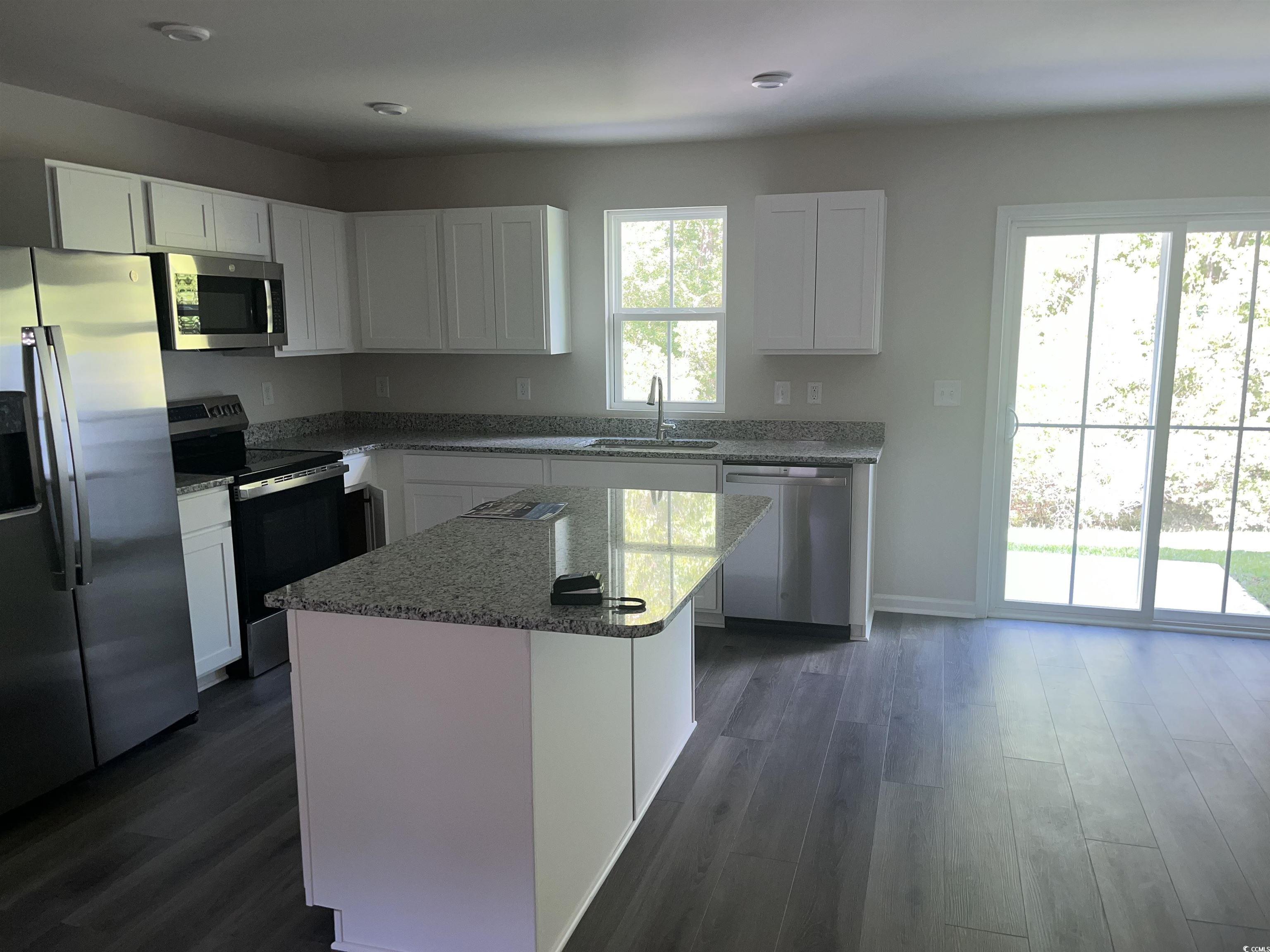 162 Villa Grande St. Property Photo 6