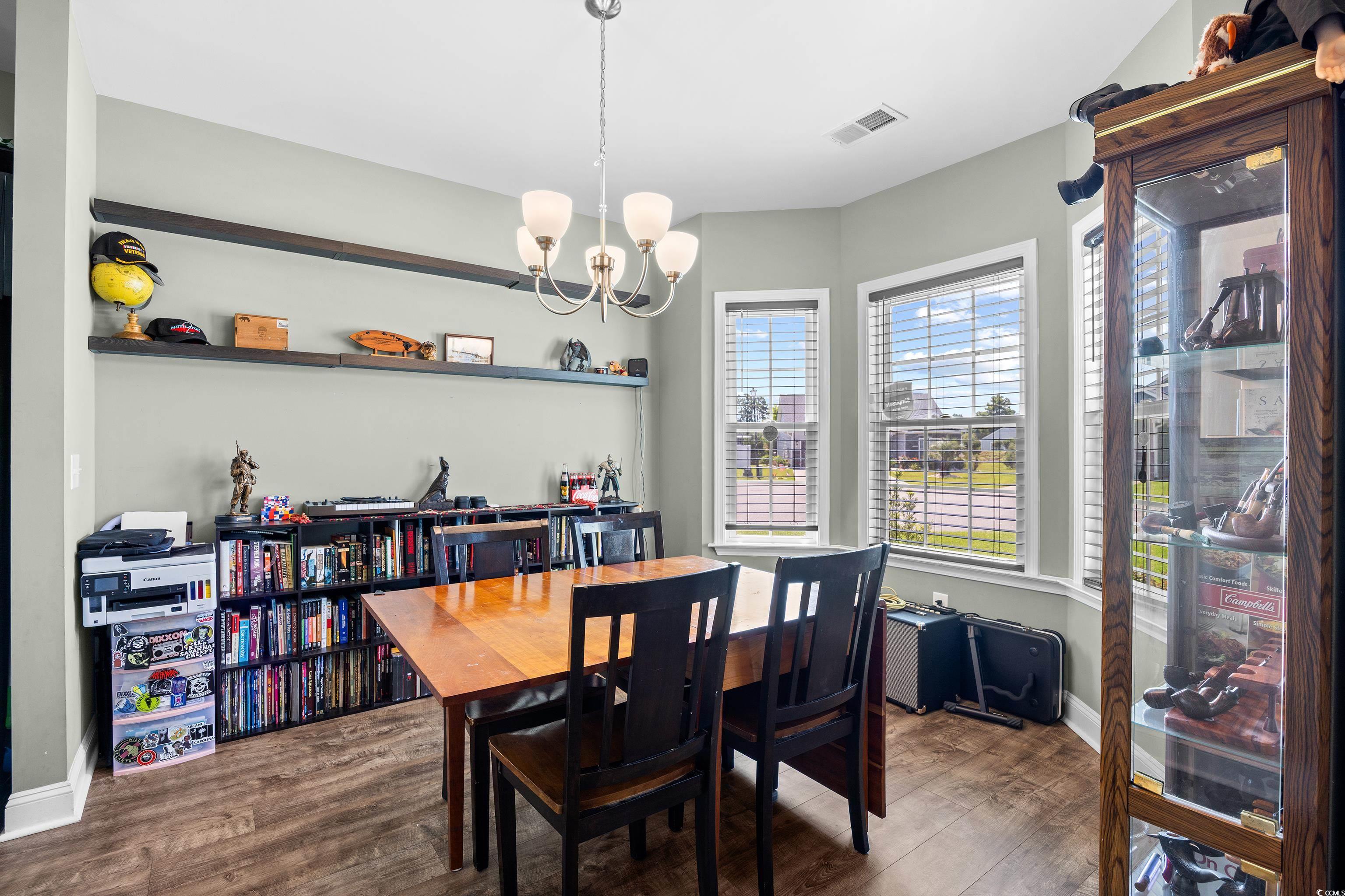 715 Hobonny Loop Property Photo 4