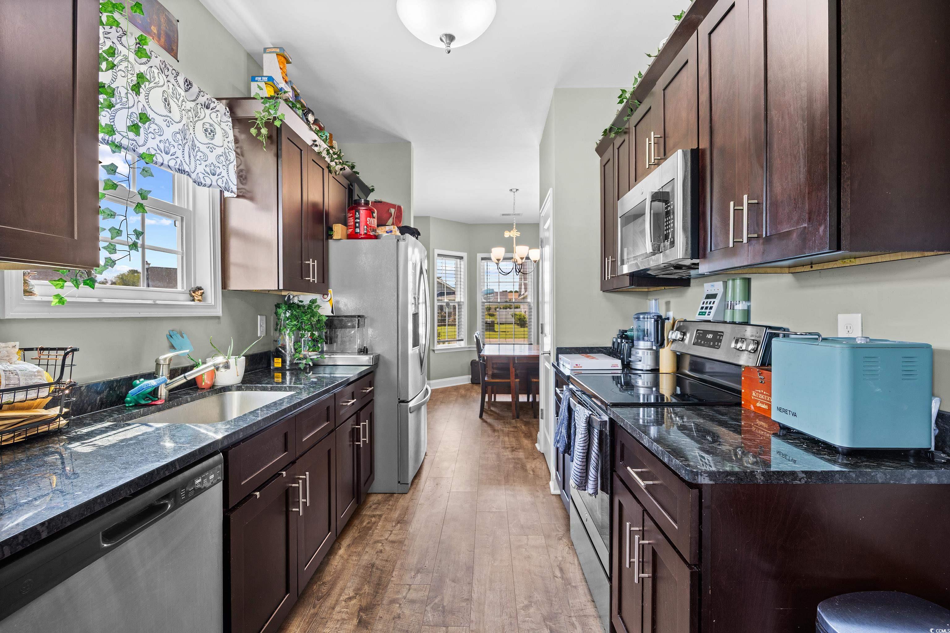 715 Hobonny Loop Property Photo 11