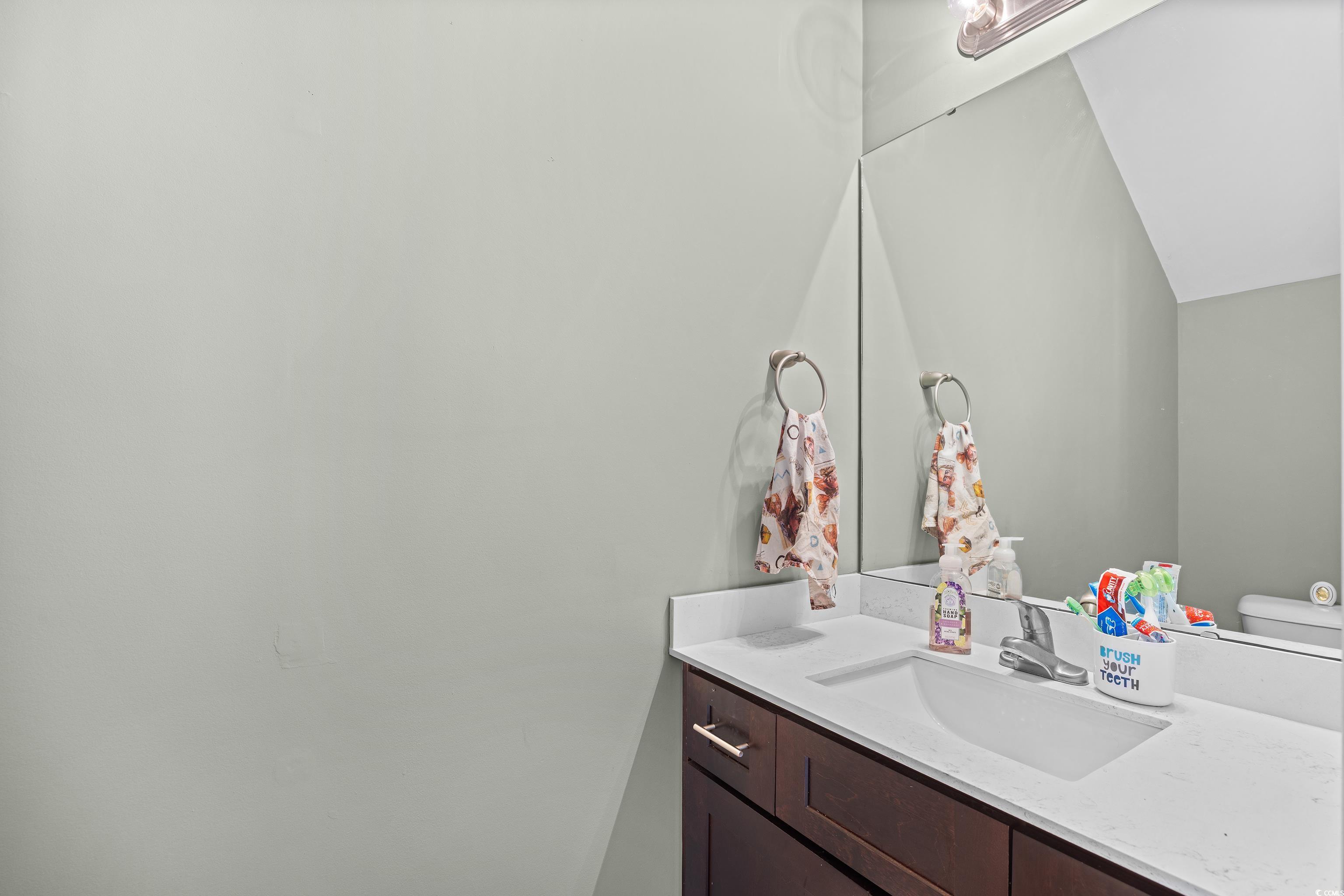 715 Hobonny Loop Property Photo 15