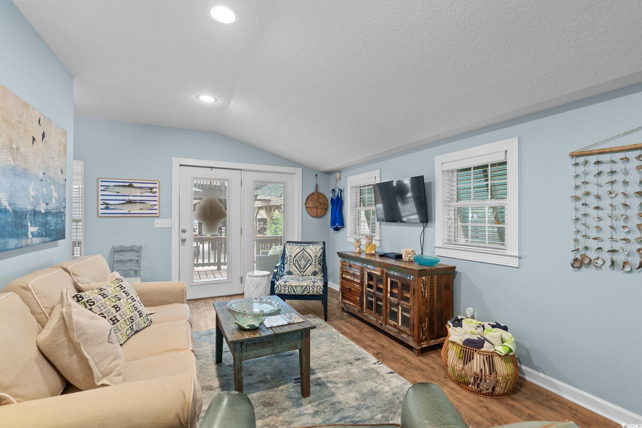 6001 - 1040 S Kings Hwy. Property Photo 10