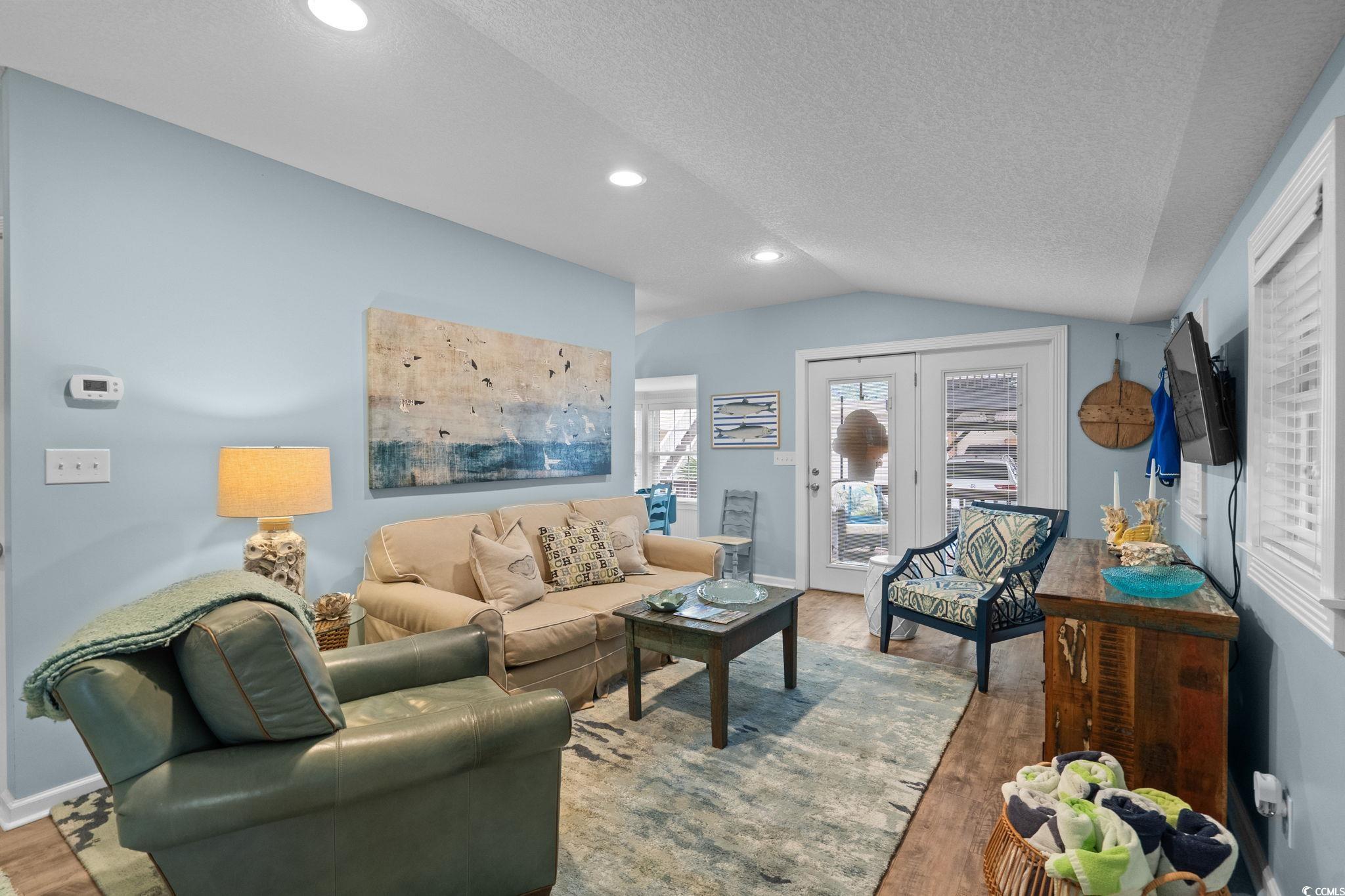 6001 - 1040 S Kings Hwy. Property Photo 11