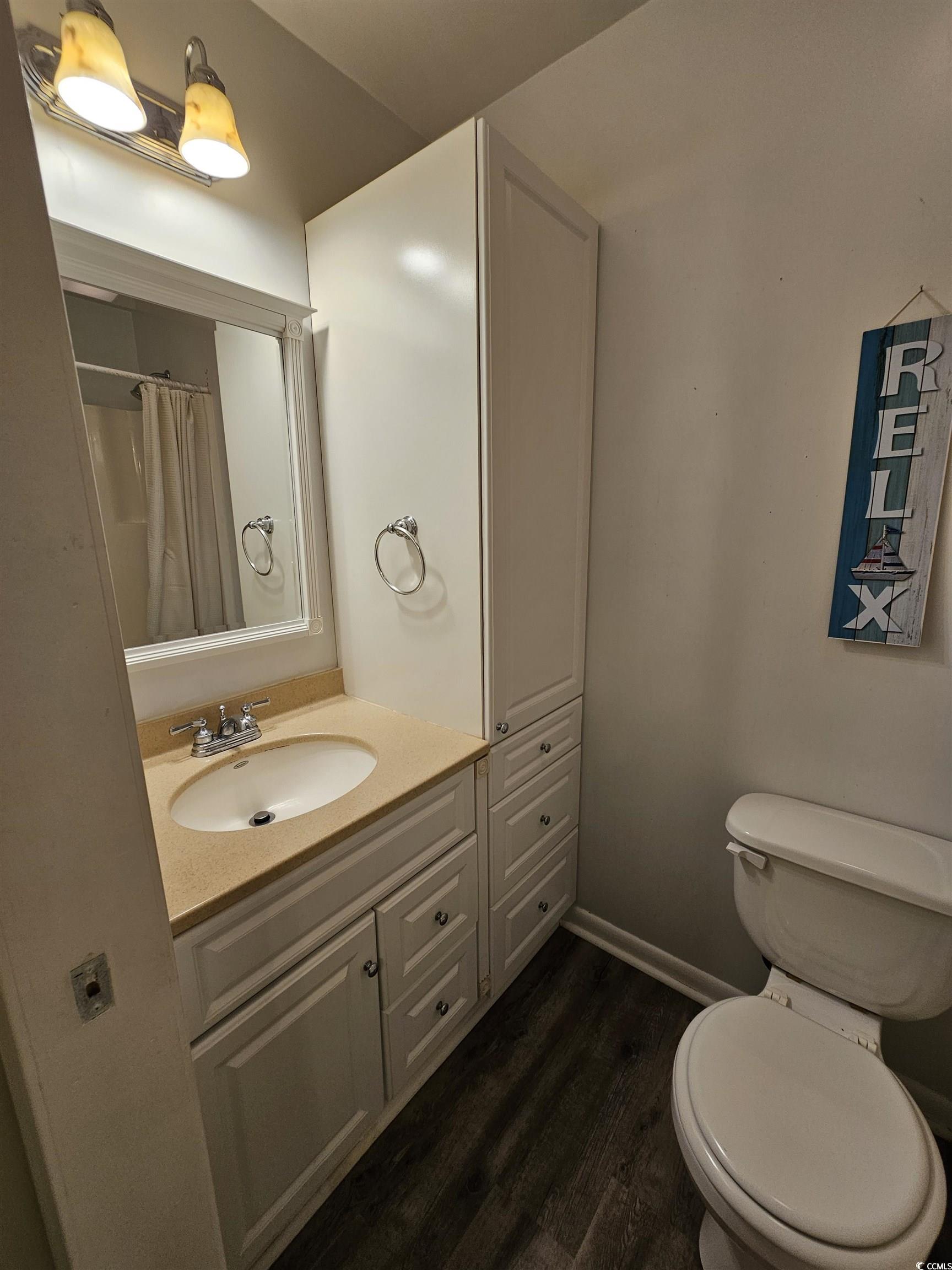 401 N Hillside Dr. Property Photo 10