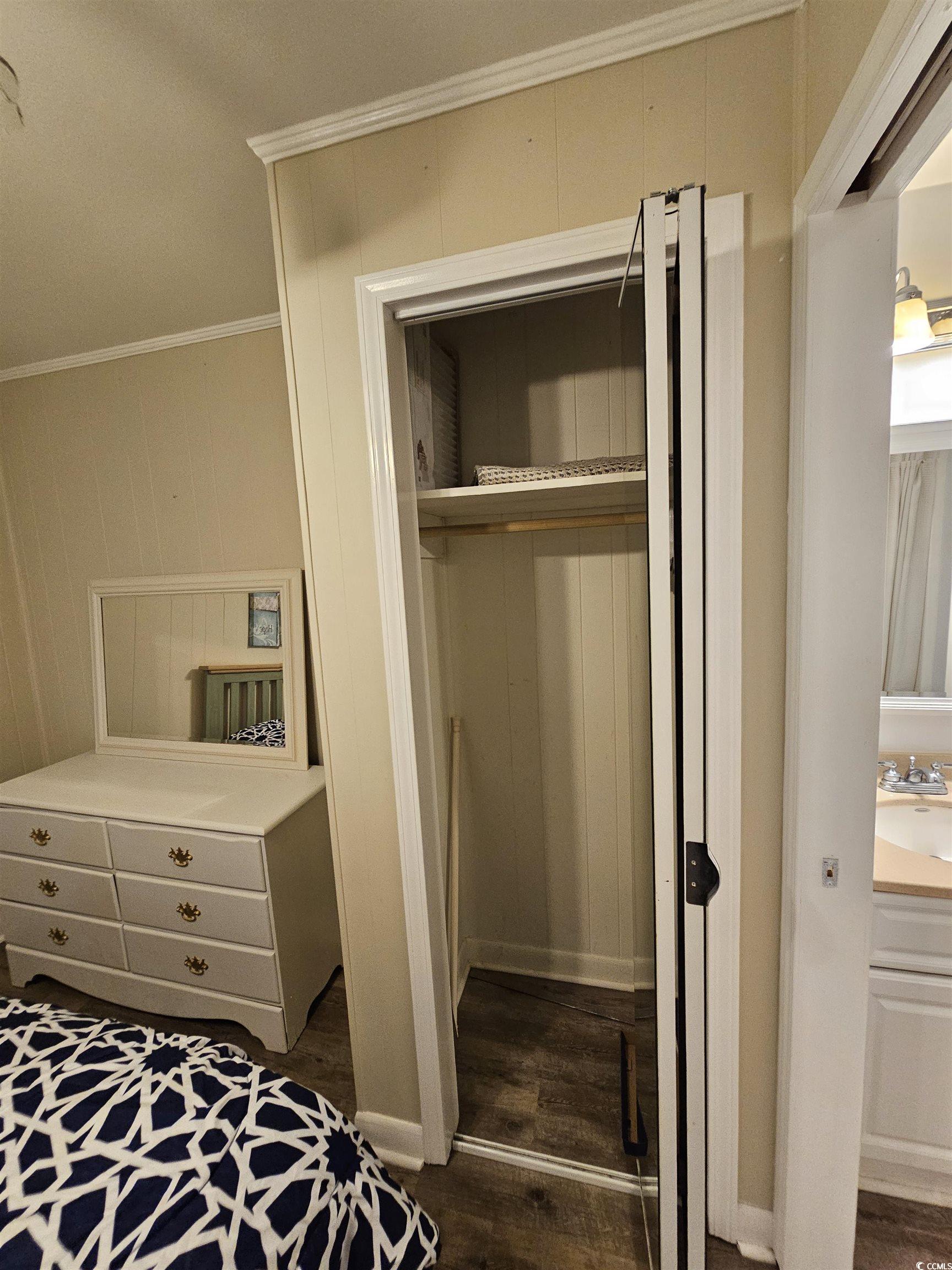 401 N Hillside Dr. Property Photo 11