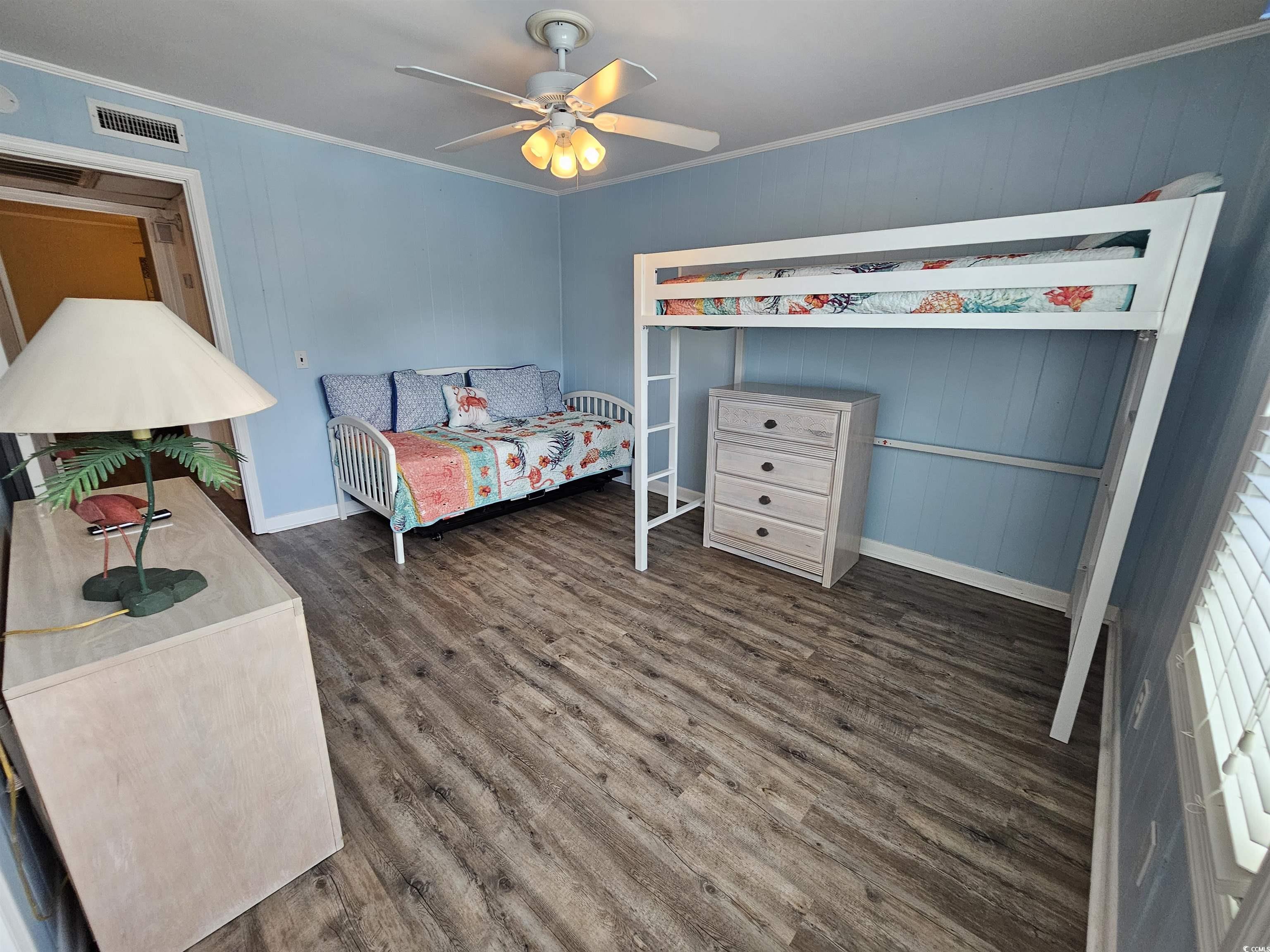 401 N Hillside Dr. Property Photo 16