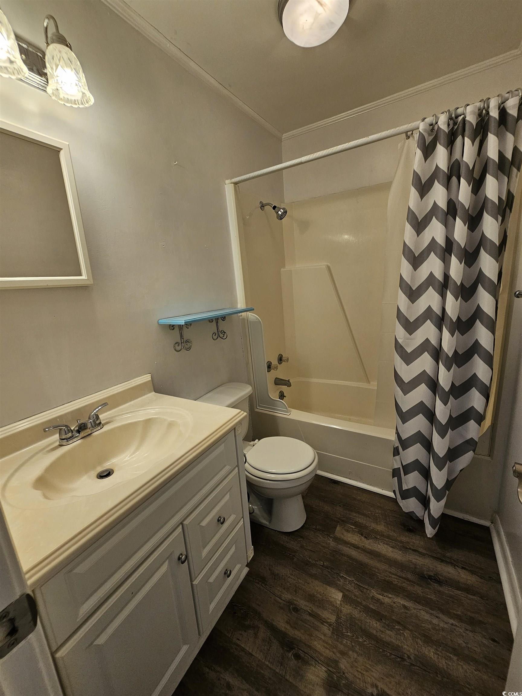 401 N Hillside Dr. Property Photo 18