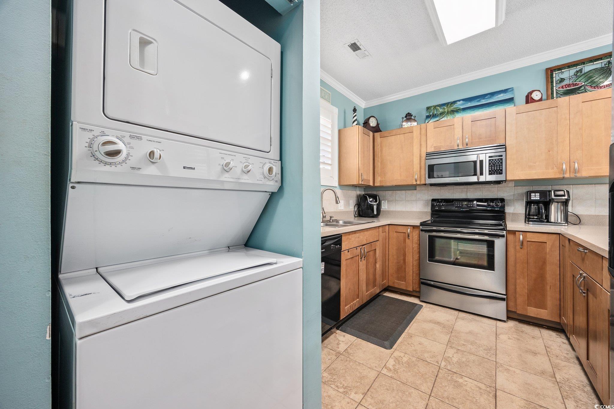 4683 Wild Iris Dr. Property Photo 9