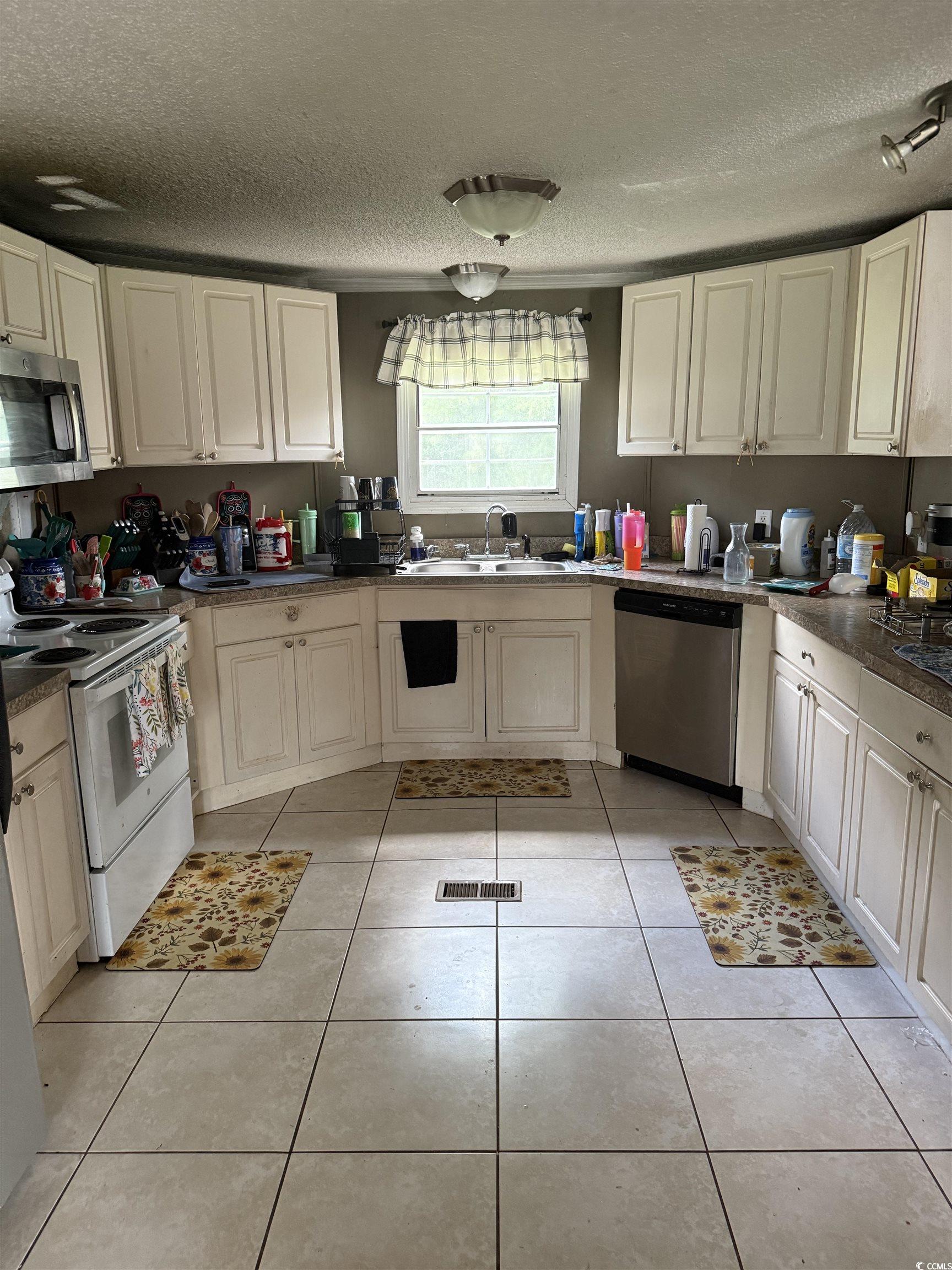 270 Morris Rd. Property Photo 6