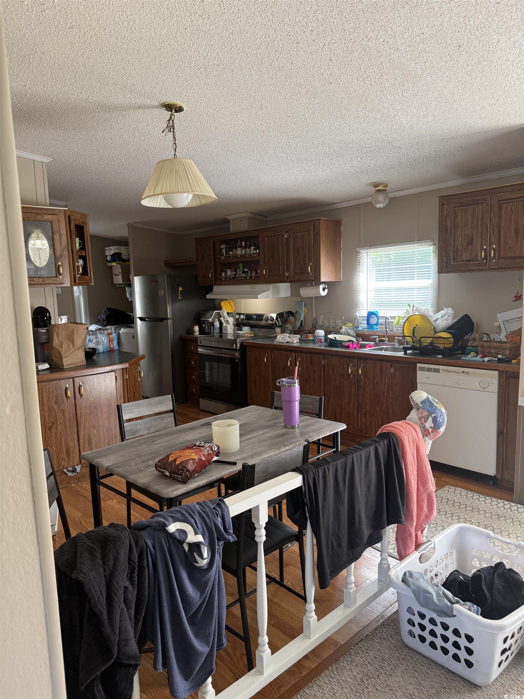 274 Morris Rd. Property Photo 2