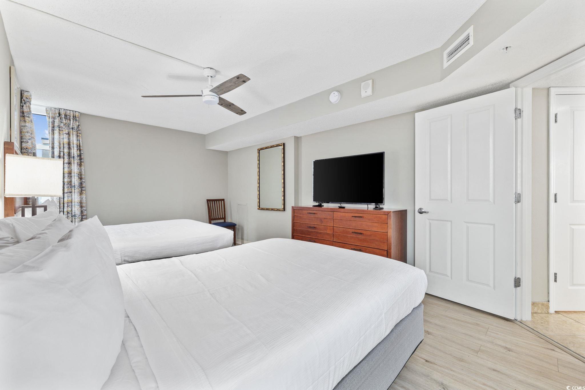 5200 N Ocean Blvd. Property Photo 15