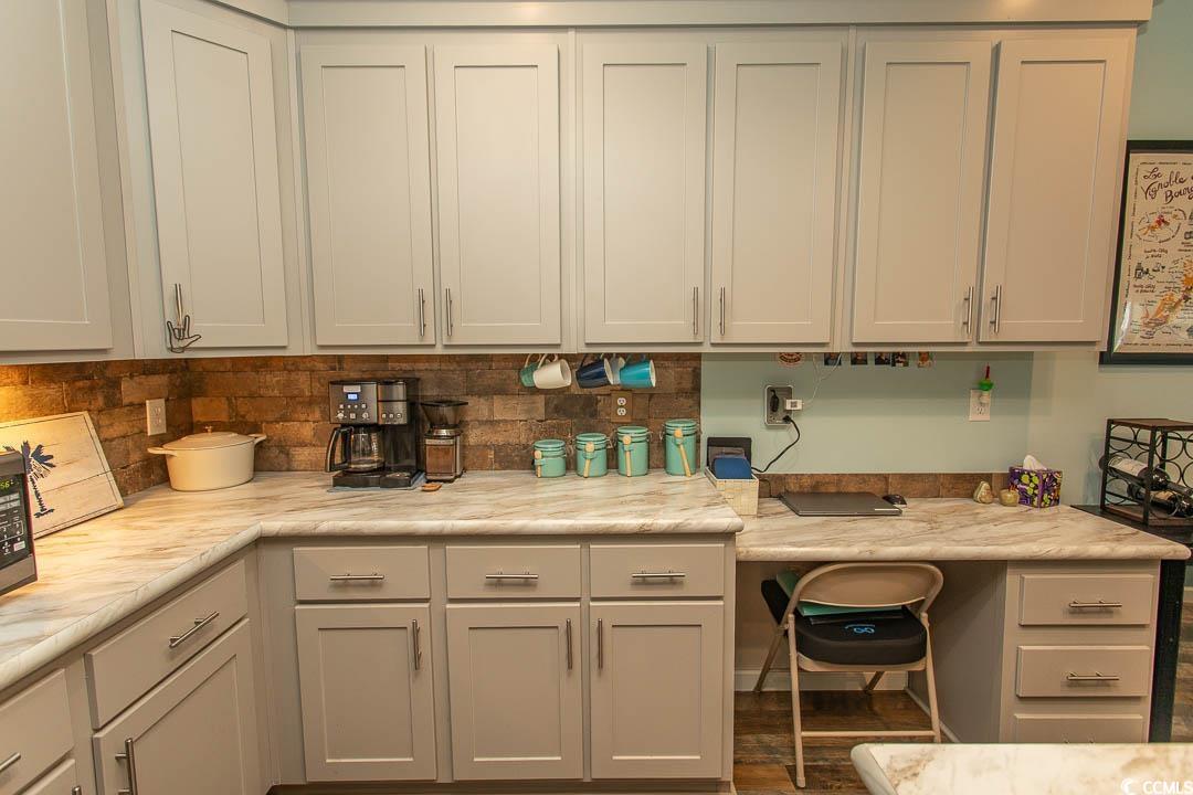 2050 Eastlynn Dr. Property Photo 14