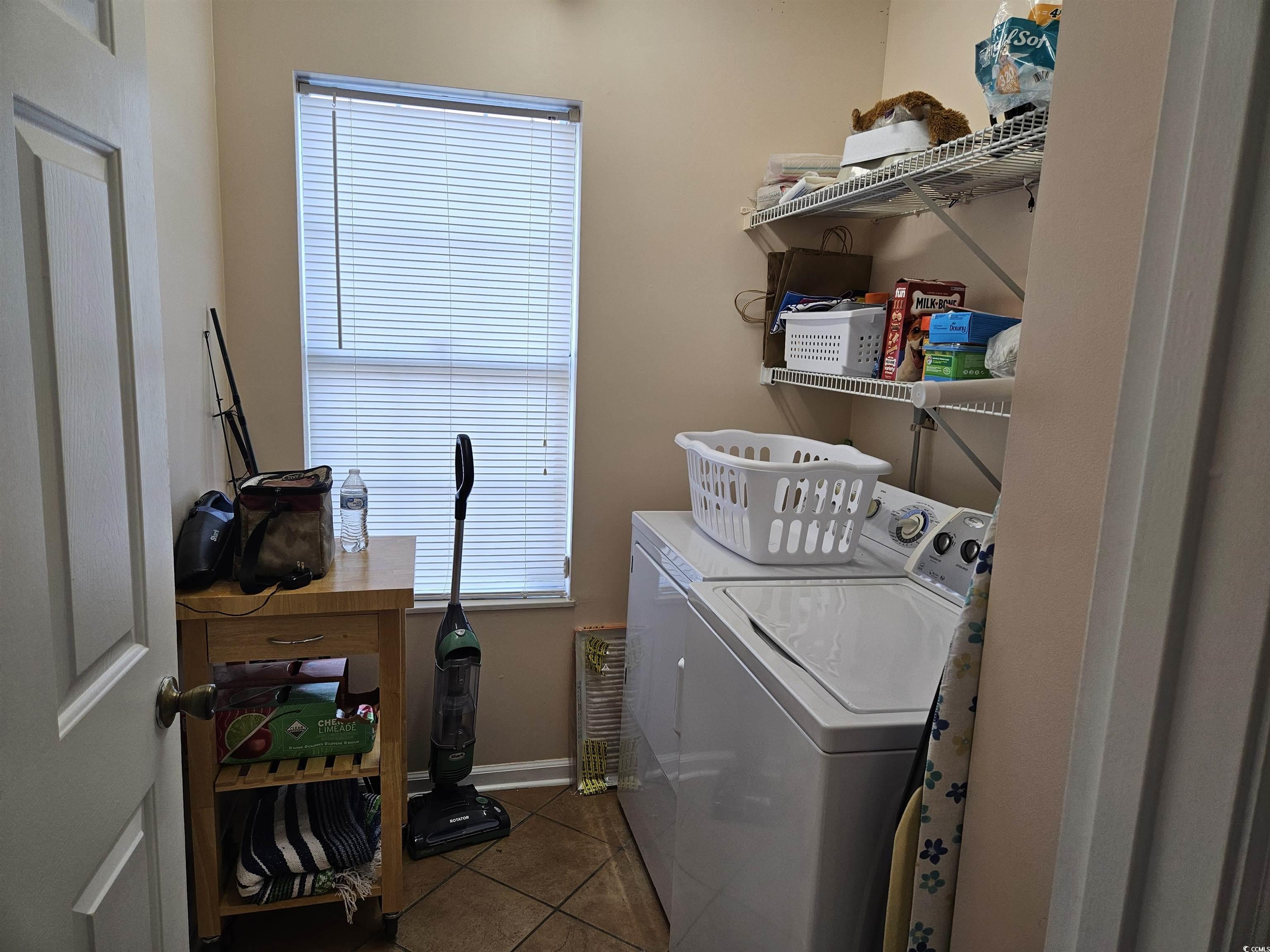 927 Edge Dr. Property Photo 11