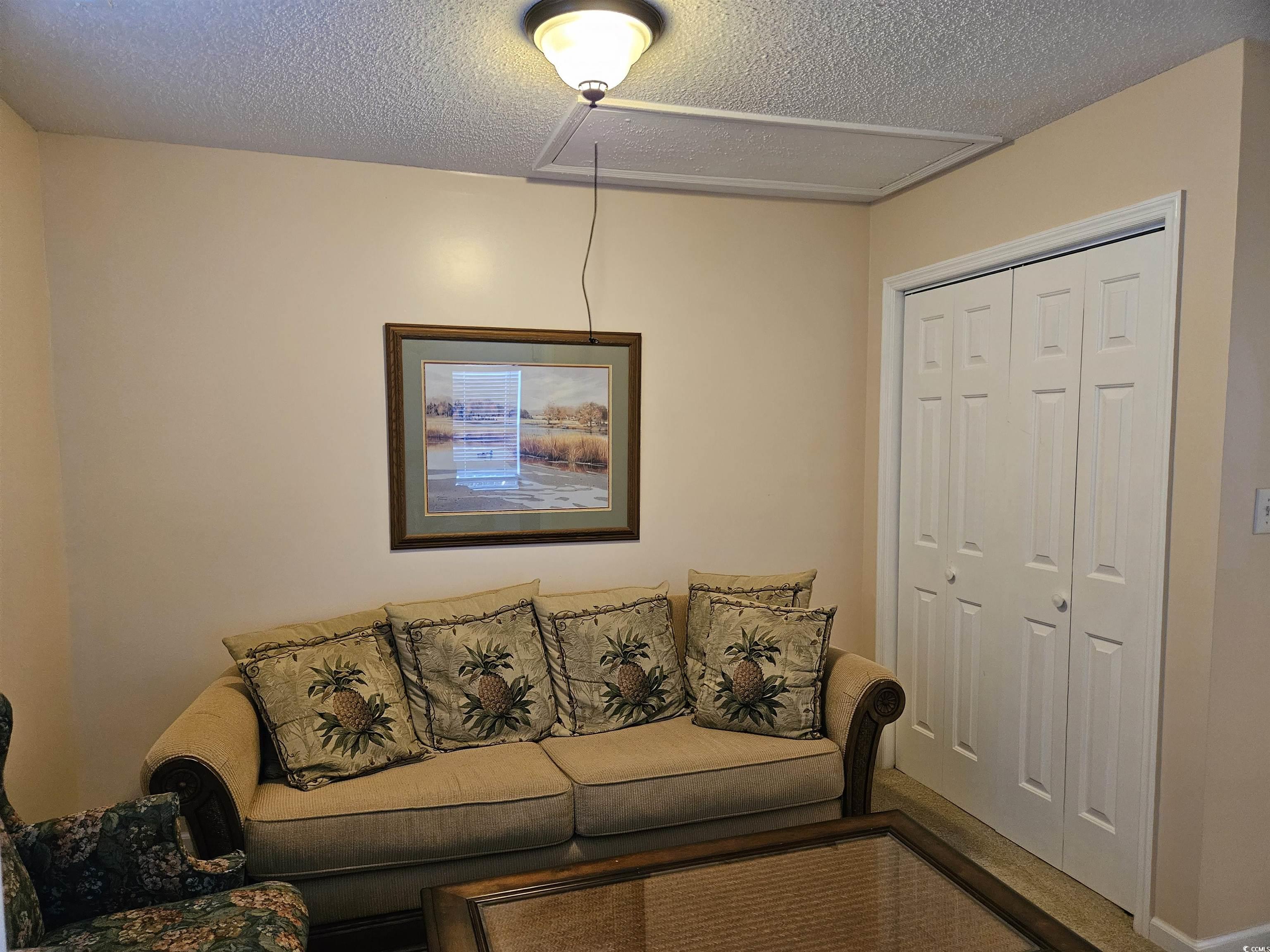 927 Edge Dr. Property Photo 22