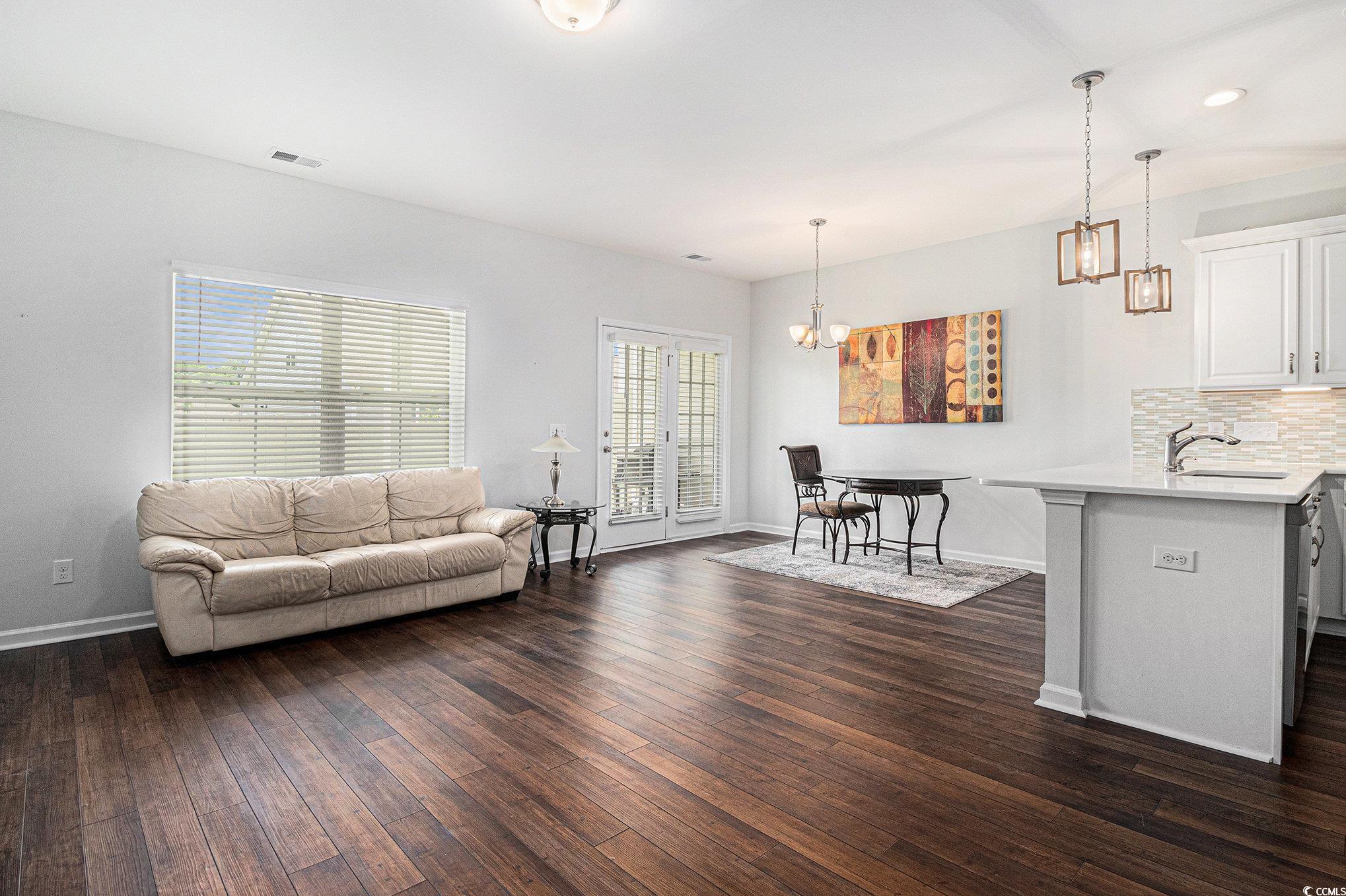 4051 Mclamb Ave. Property Photo 4