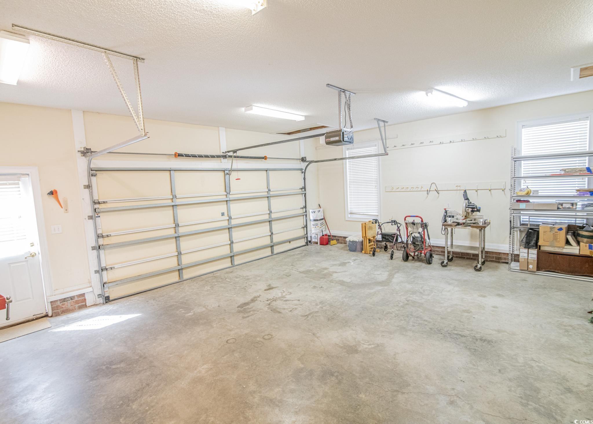 1427 Mcmaster Dr. Property Photo 32