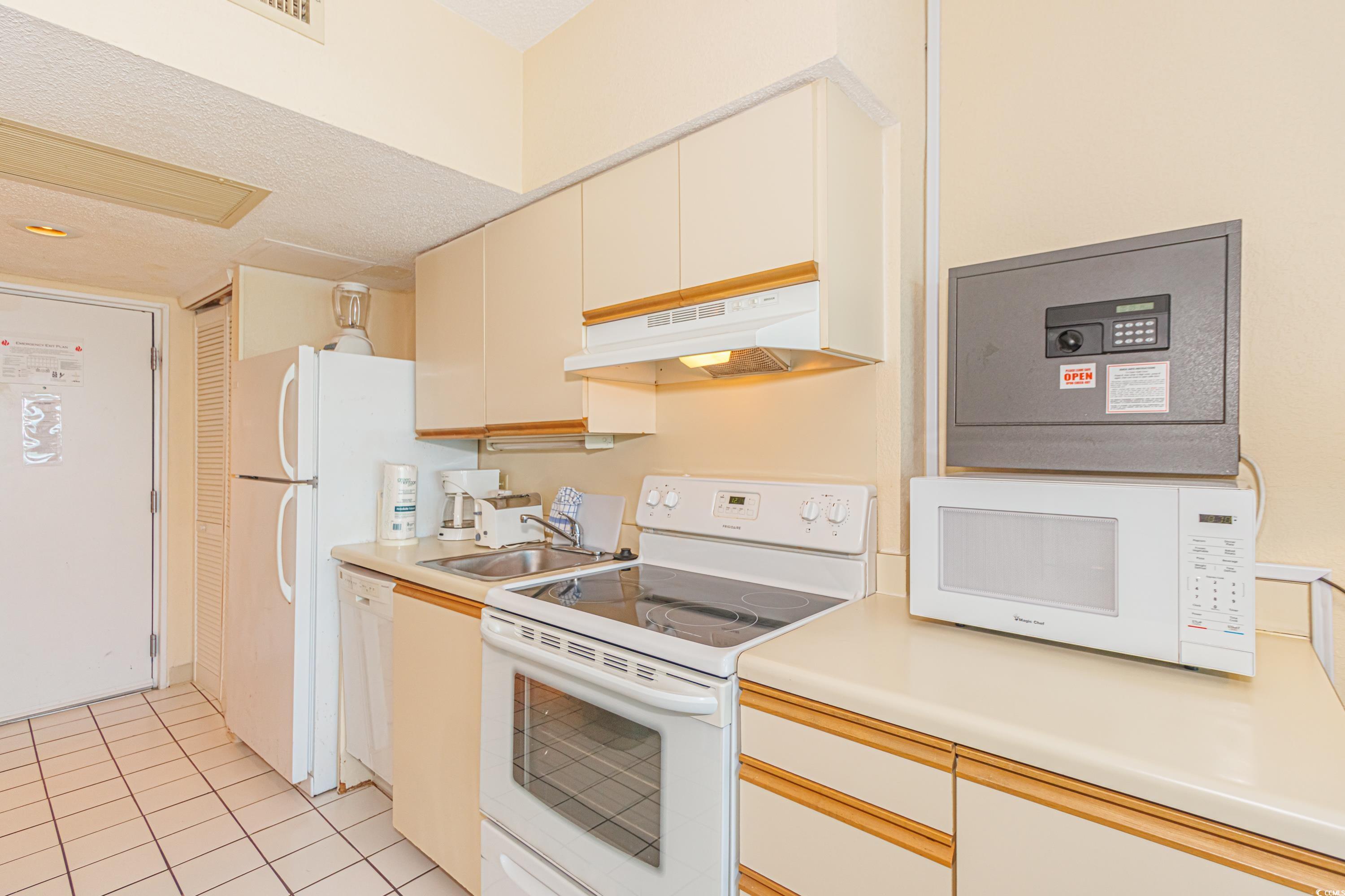 1304 N Ocean Blvd. Property Photo 12
