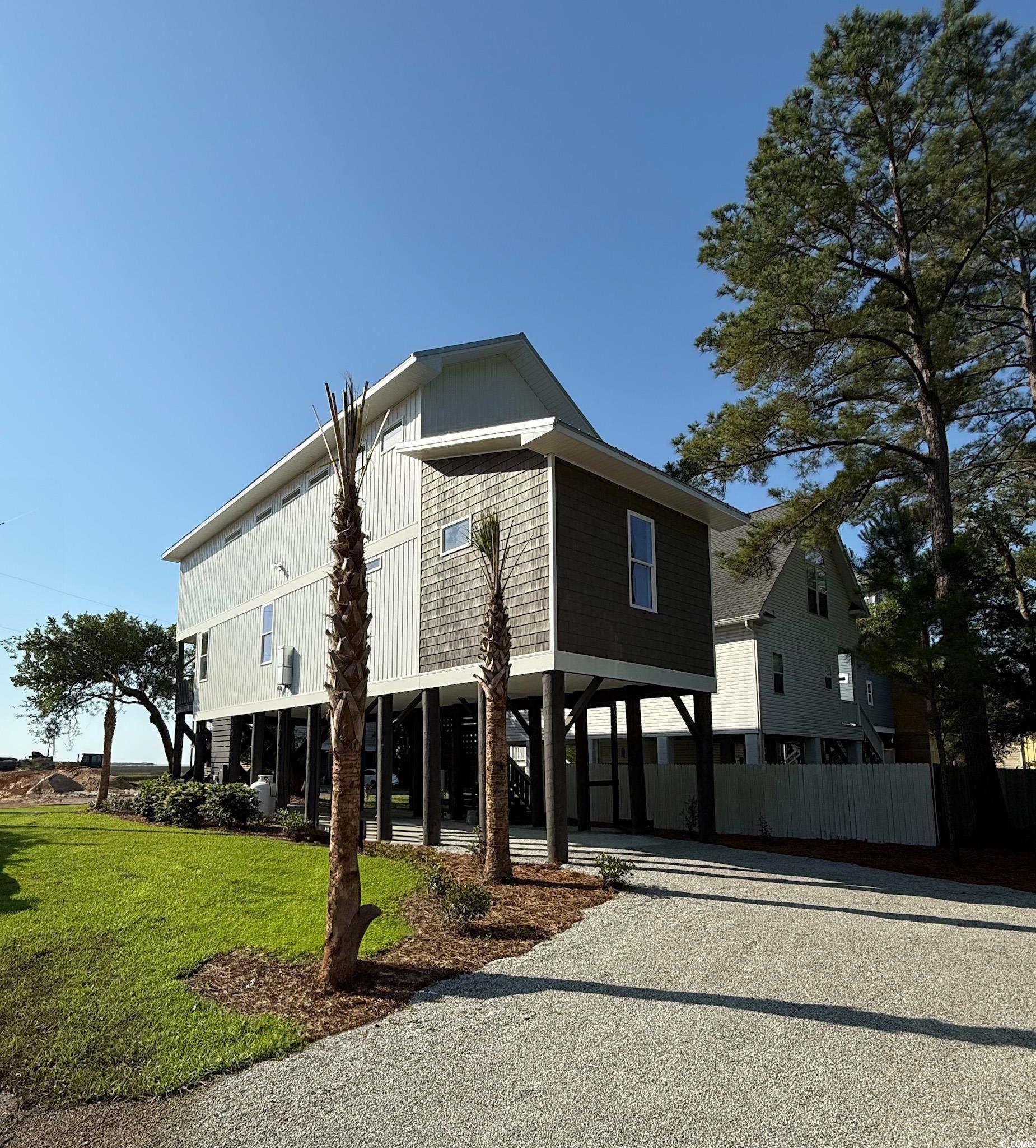 189 Brown Pelican Loop Property Photo 1