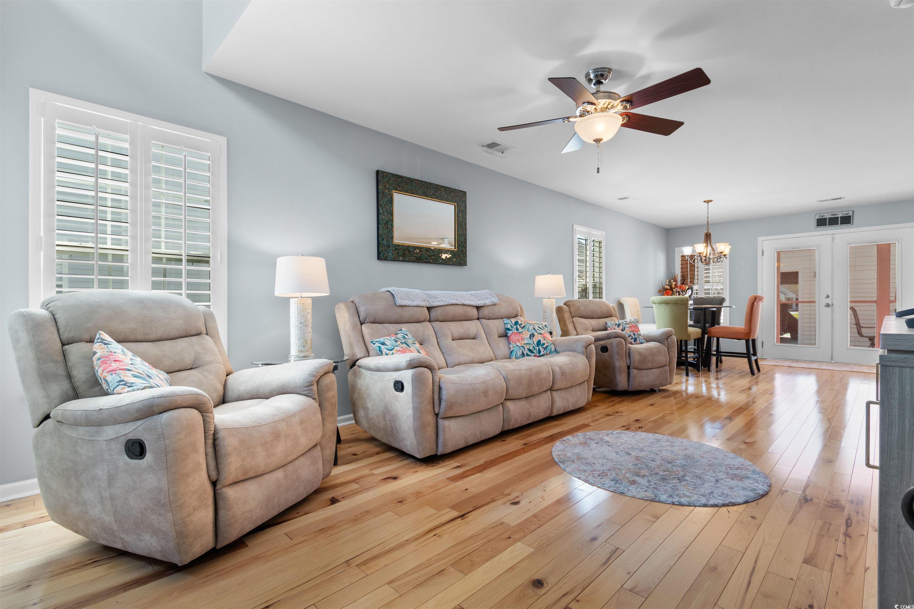 864 Barn Owl Ct. Property Photo 12