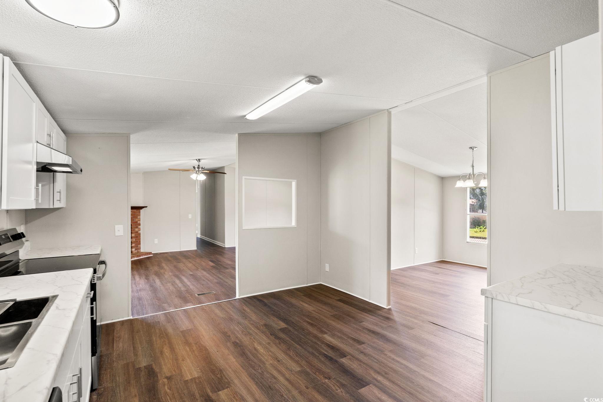 4387 Bayberry Dr. Property Photo 4