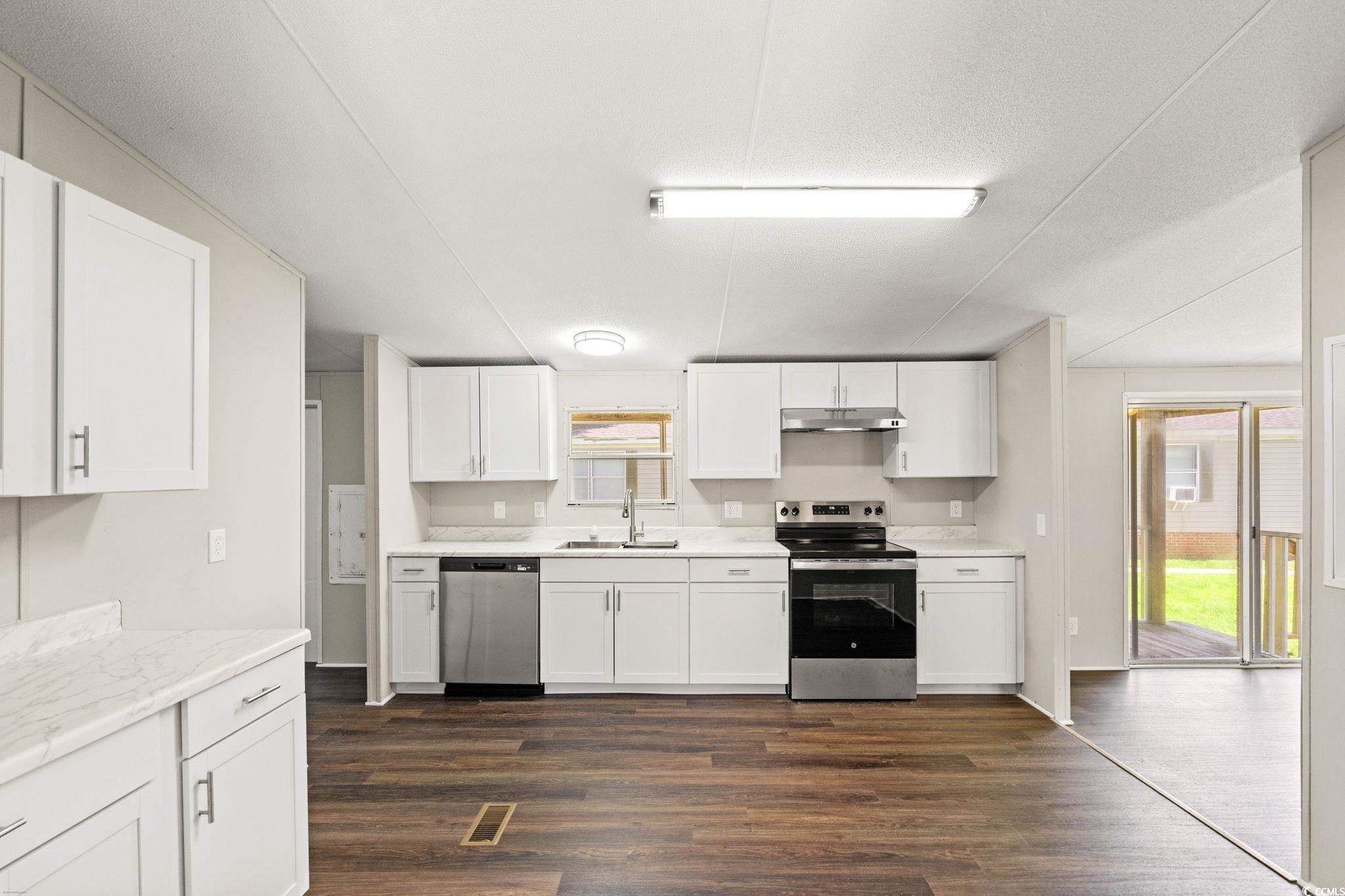 4387 Bayberry Dr. Property Photo 5