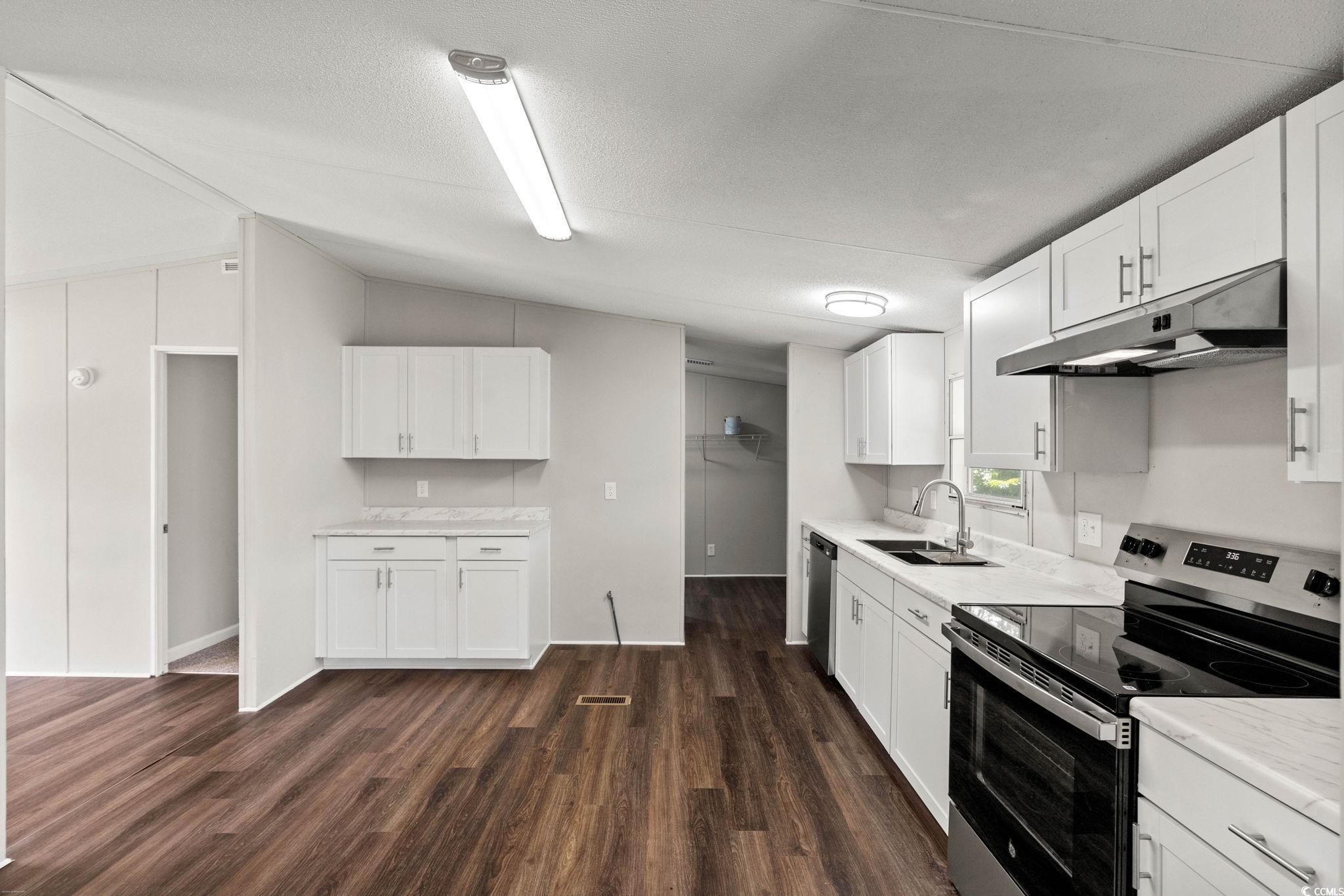 4387 Bayberry Dr. Property Photo 6